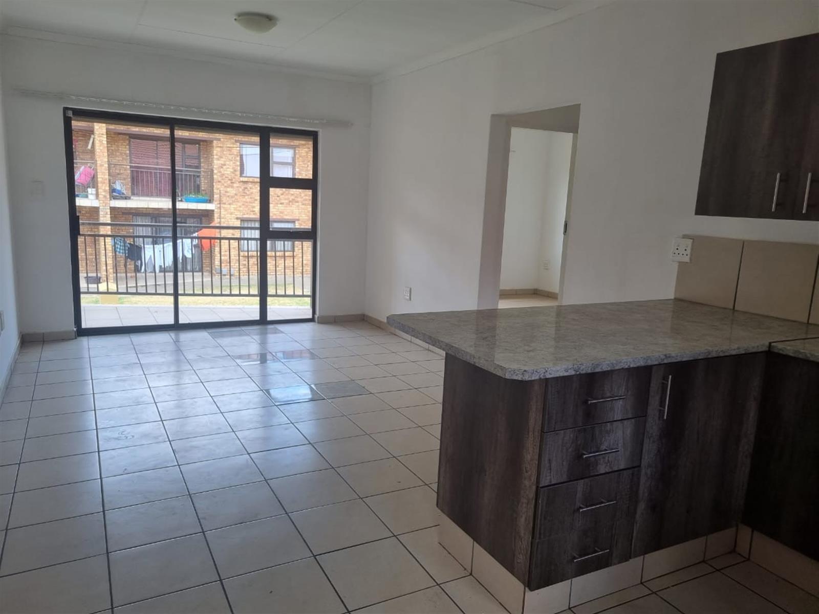 Apartment For Sale in Witfield, Boksburg