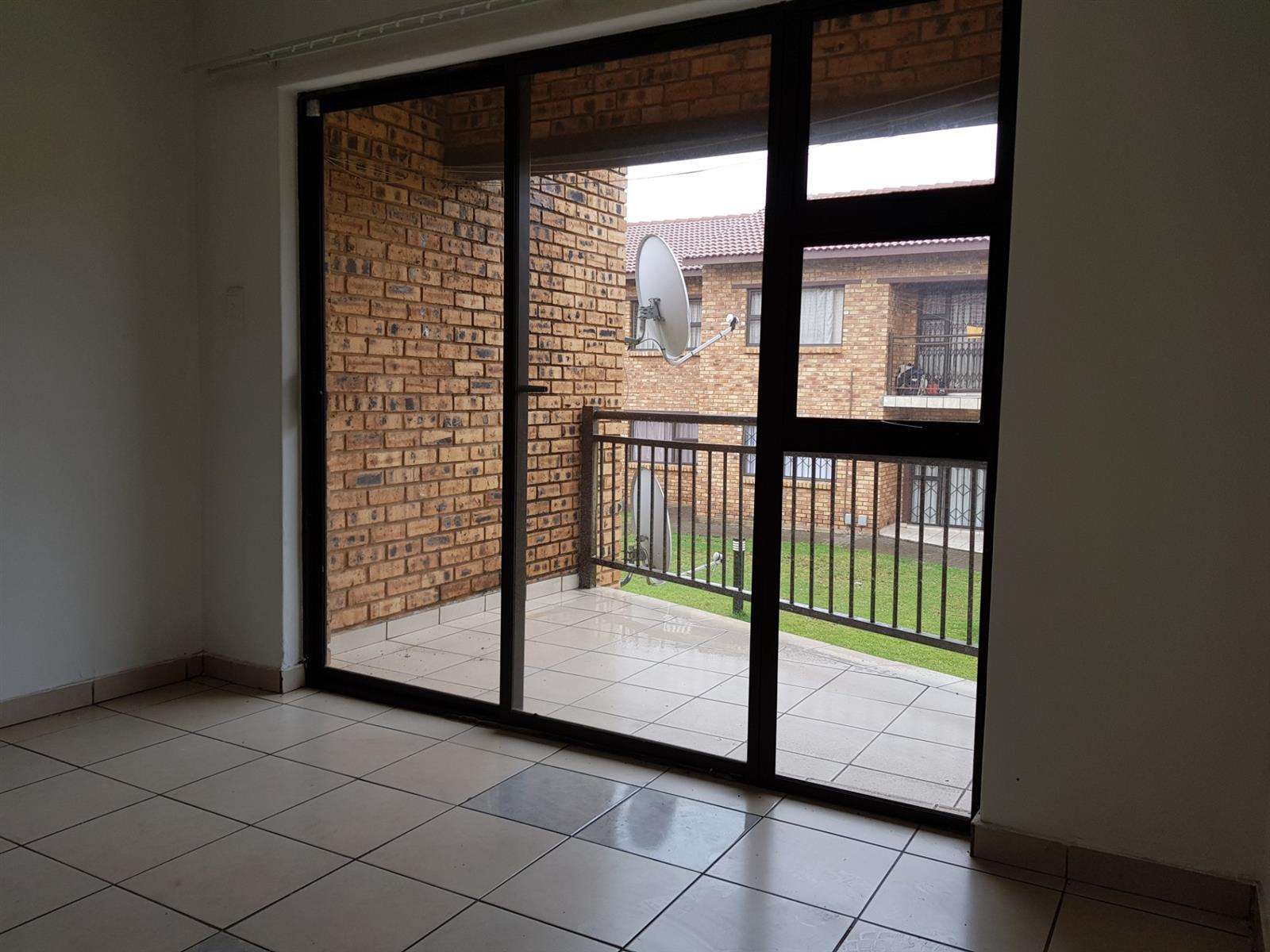 Apartment For Sale in Witfield, Boksburg