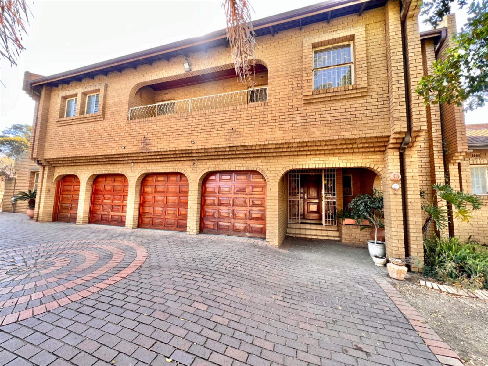 Prime Property with 5 bedroom House and Business Potential in Marlboro Gardens.