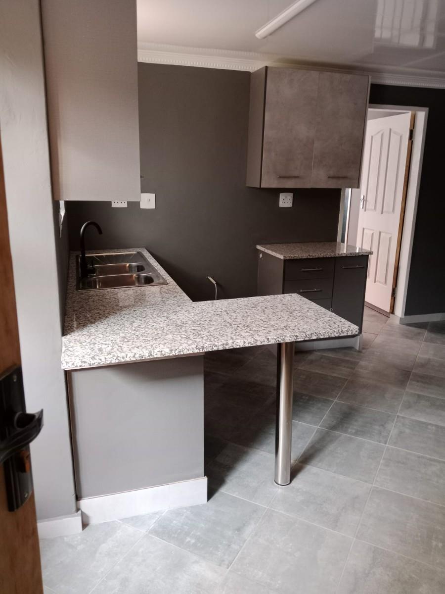 Apartment for rent in Rustenburg Central, Rustenburg, North West, 9 Postma Street 8 (0th floor), Postma Street 8, 68 Boom Street, Rustenburg Central, Rustenburg, North West