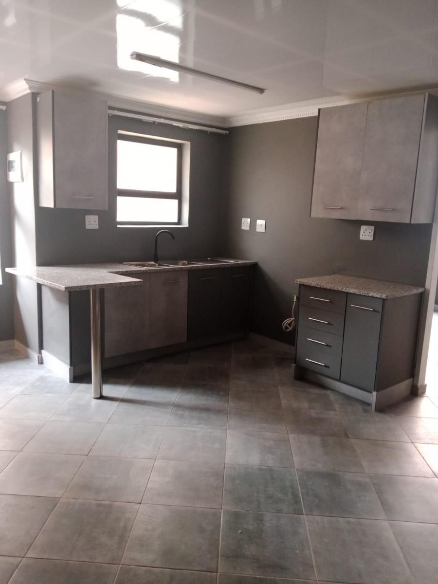 Apartment for rent in Rustenburg Central, Rustenburg, North West, 9 Postma Street 8 (0th floor), Postma Street 8, 68 Boom Street, Rustenburg Central, Rustenburg, North West