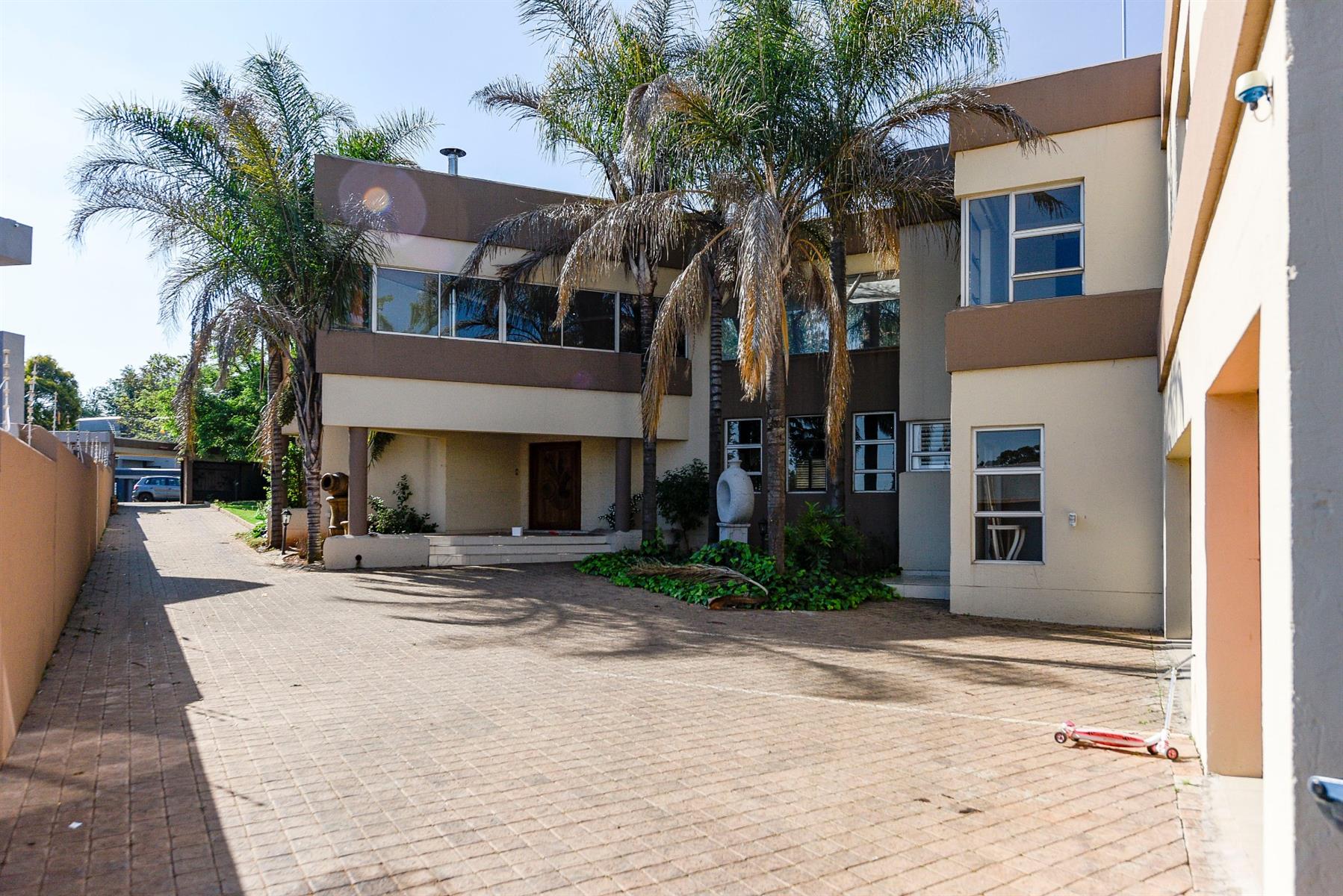 House For Sale in SW 5, Vanderbijlpark SW