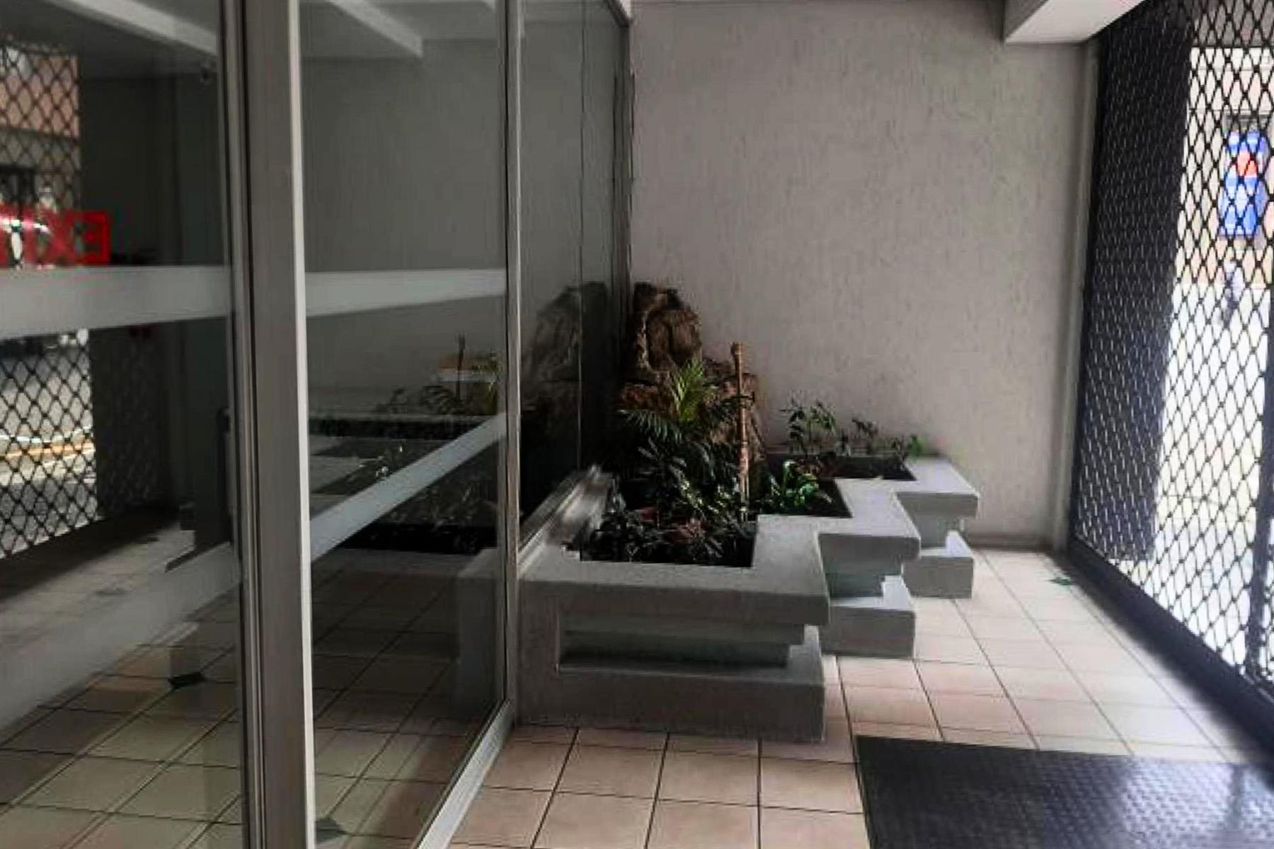Apartment For Sale in Marshalltown Johannesburg