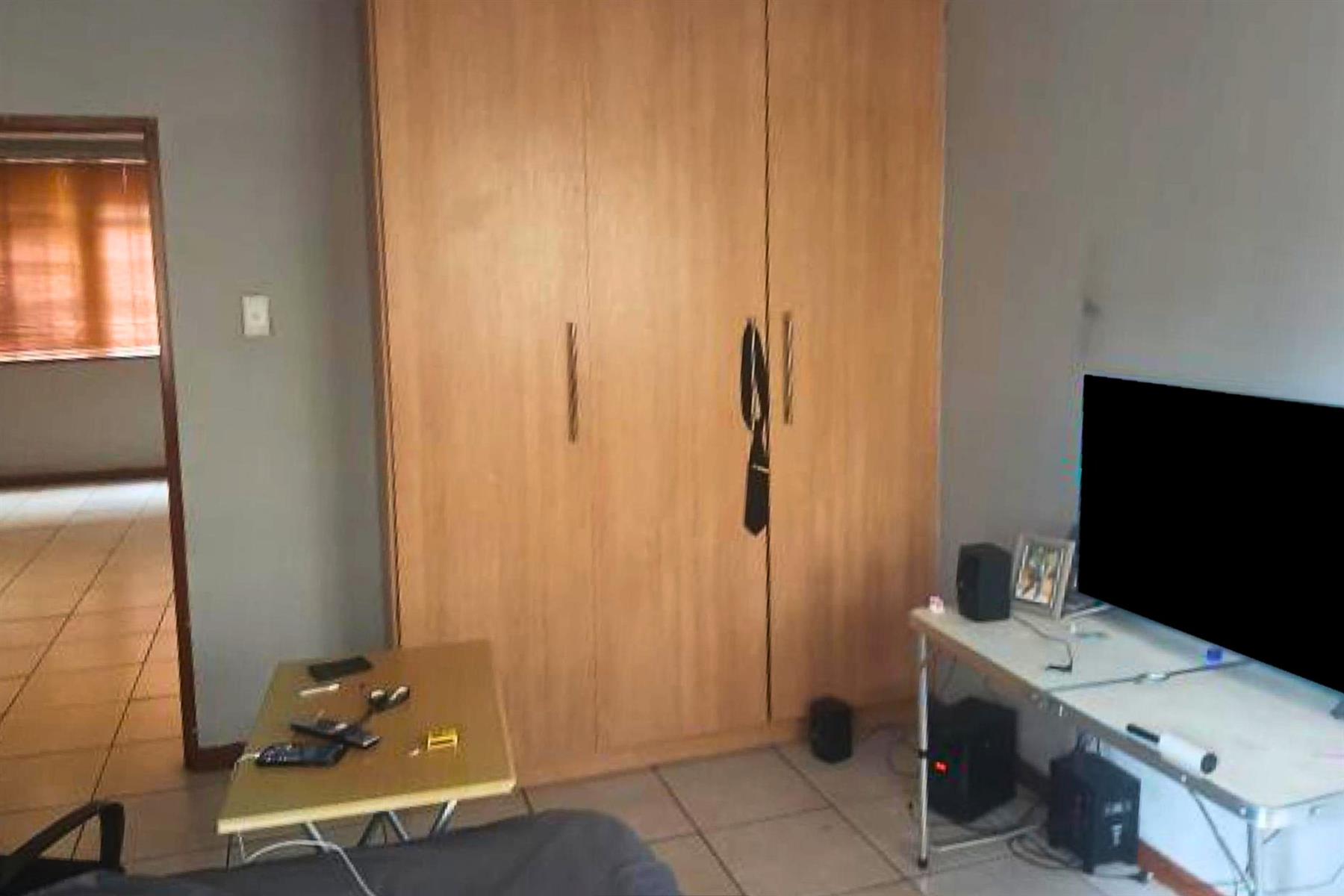 Apartment For Sale in Marshalltown Johannesburg