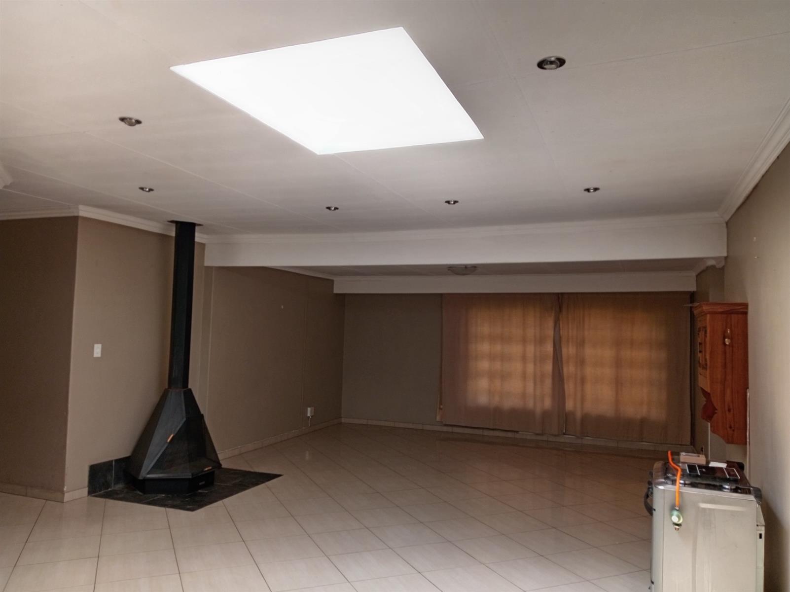 Elegant 4-Bedroom Home with Income-Generating Flat in Sought after Ext 14, Bethal