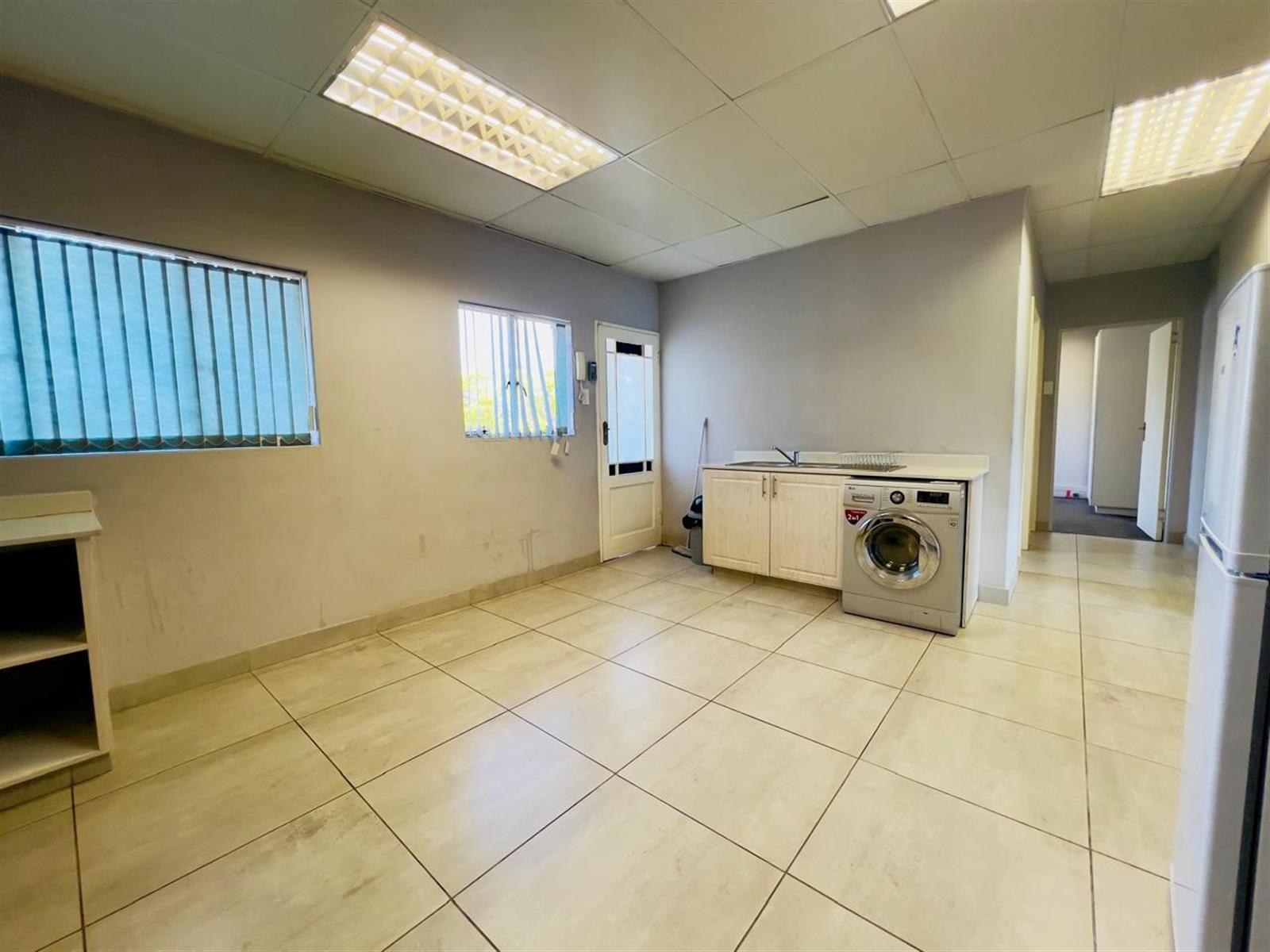 A spacious retreat in the heart of convenience -live ,work and thrive here Chasedene PMB