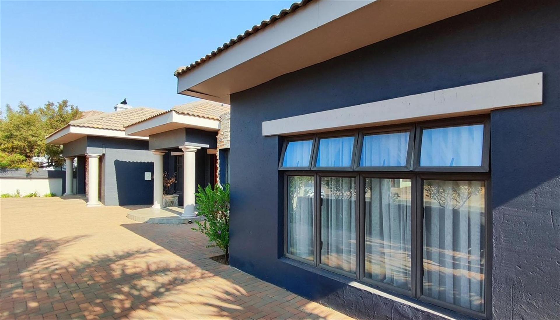 Apartment For Sale in Helderwyk, Brakpan