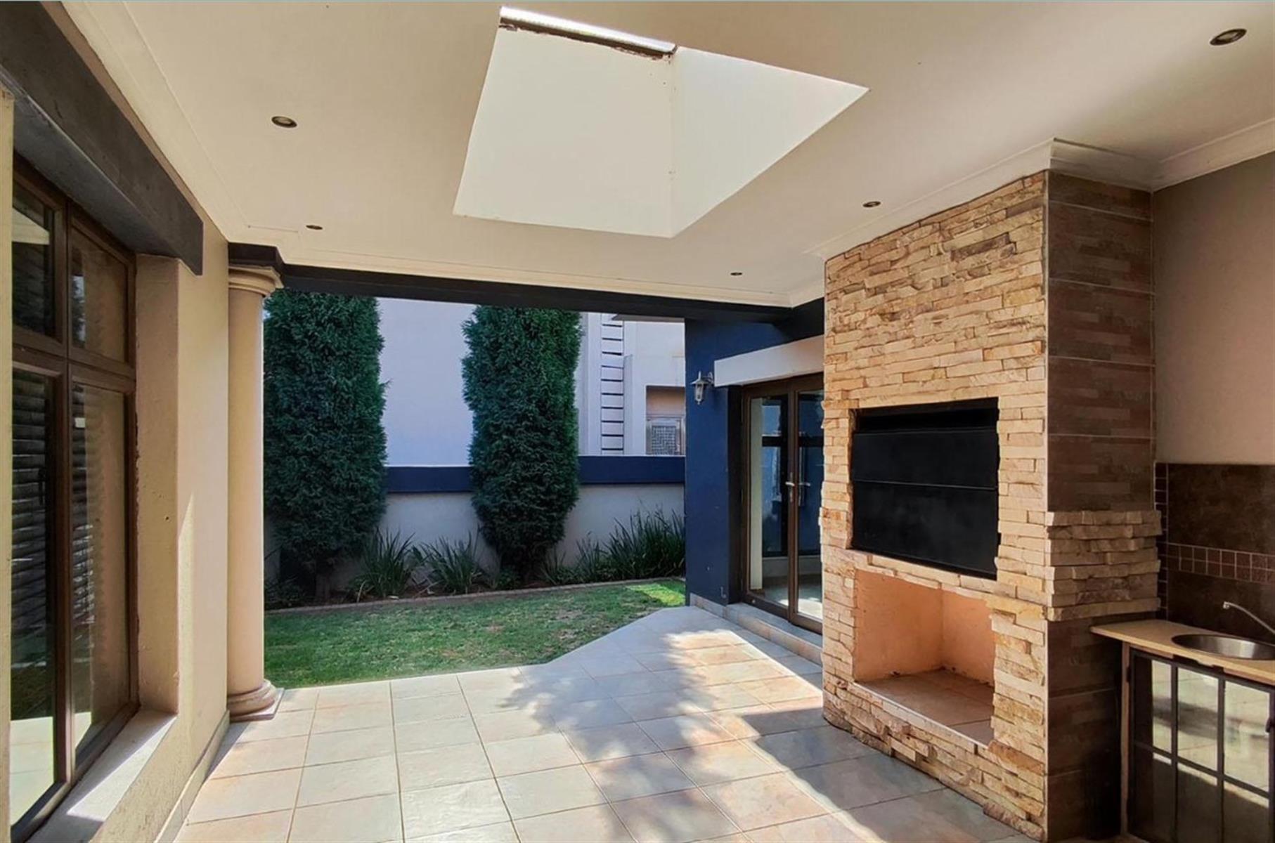 Apartment For Sale in Helderwyk, Brakpan