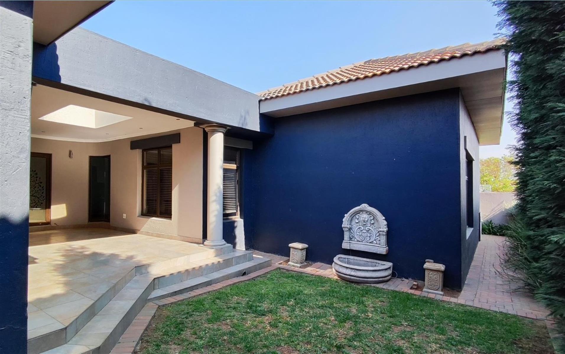 Apartment For Sale in Helderwyk, Brakpan