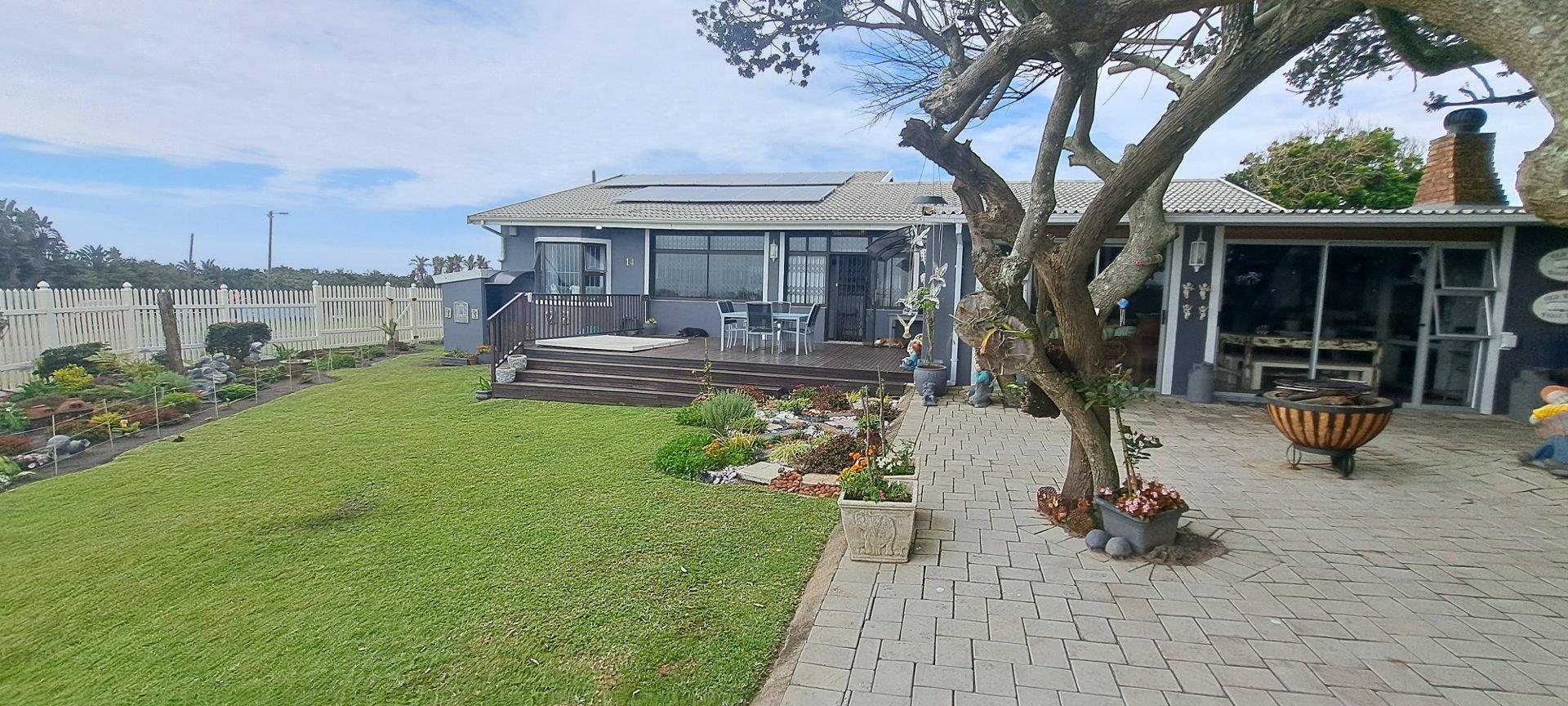 Luxury Beachfront house For Sale in Palm Beach, Port Edward, KwaZulu Natal