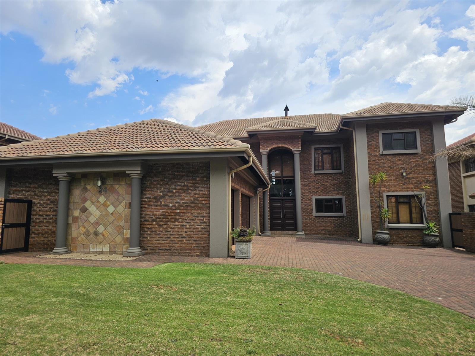 House For Sale in Roberts Estate, Middelburg