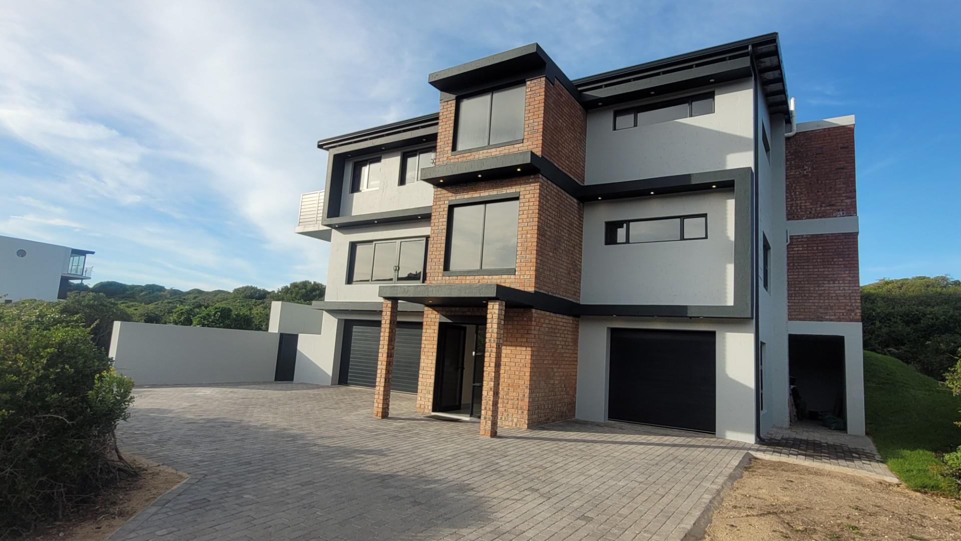 Spectacular House For Sale in Dana Bay, Mossel Bay