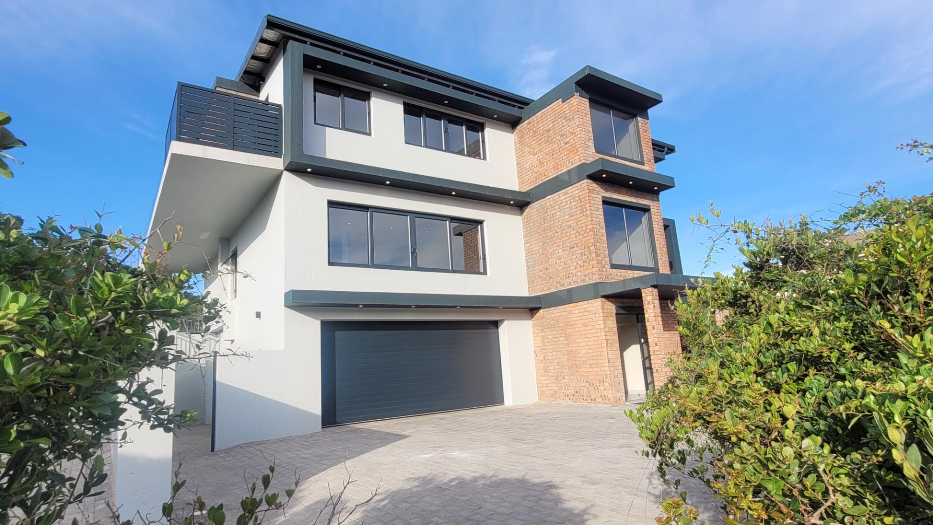 Spectacular House For Sale in Dana Bay, Mossel Bay