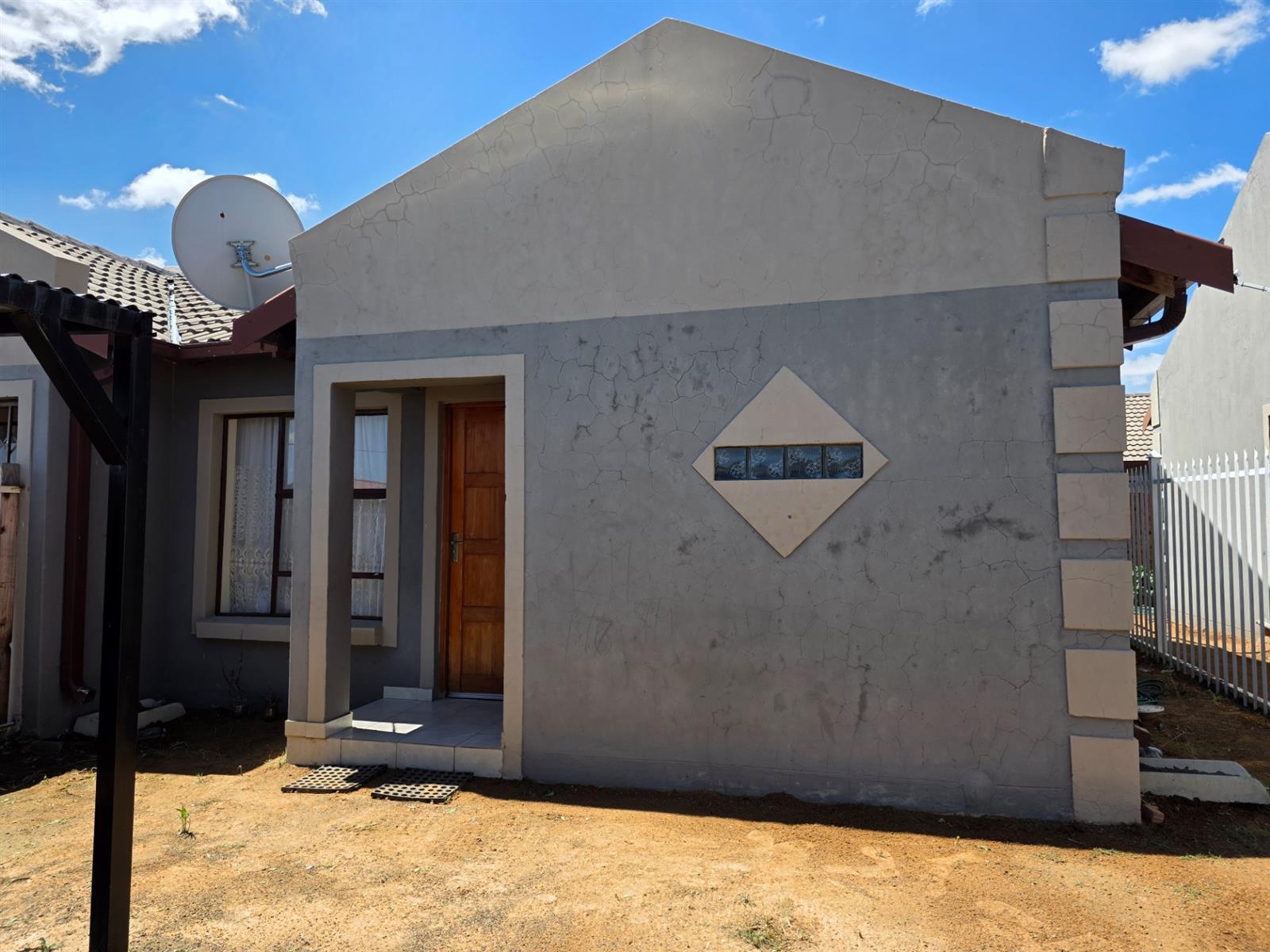 Semi-Attached Two Bedroom House for sale in Mandela View