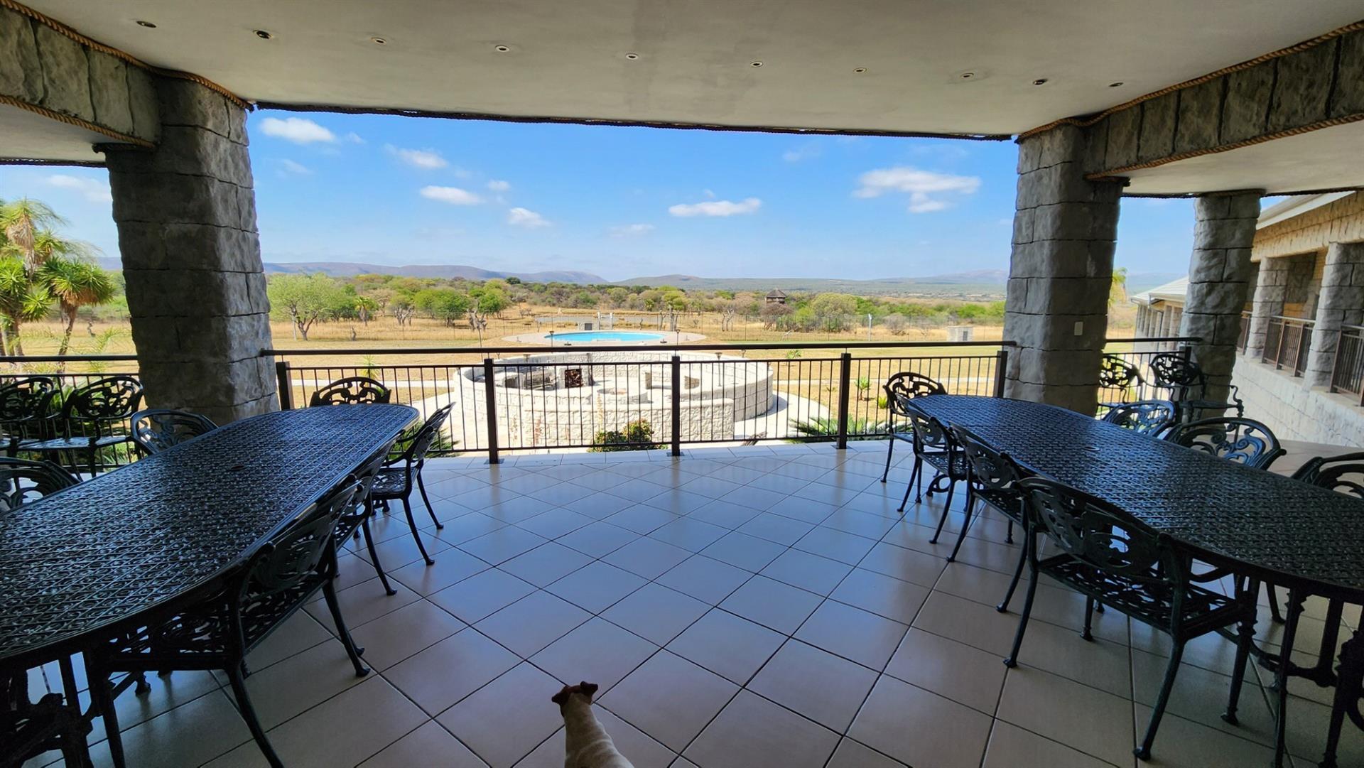 ROOIBERG - Game or Cattle Farm 990 ha with Lodge and spectacular mountain views