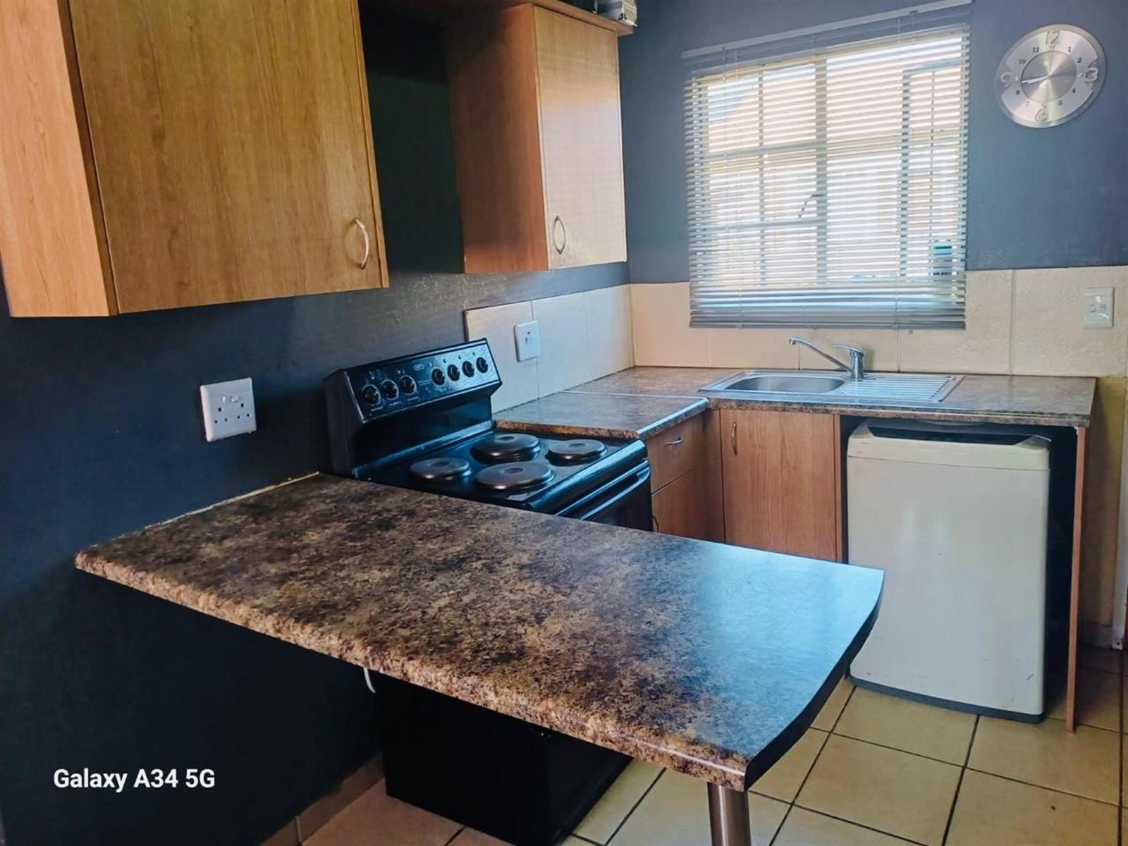 2 Bedroom Townhouse For Sale in The Orchards, Akasia