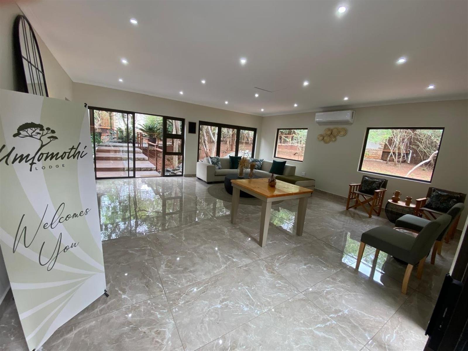Elegant Safari Lodge in Hluhluwe - Where Luxury Meets the Wild