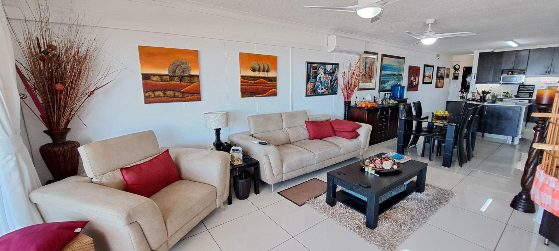 Luxury 3 bedroom Apartment For Sale in Uvongo Beach, Margate, KwaZulu Natal