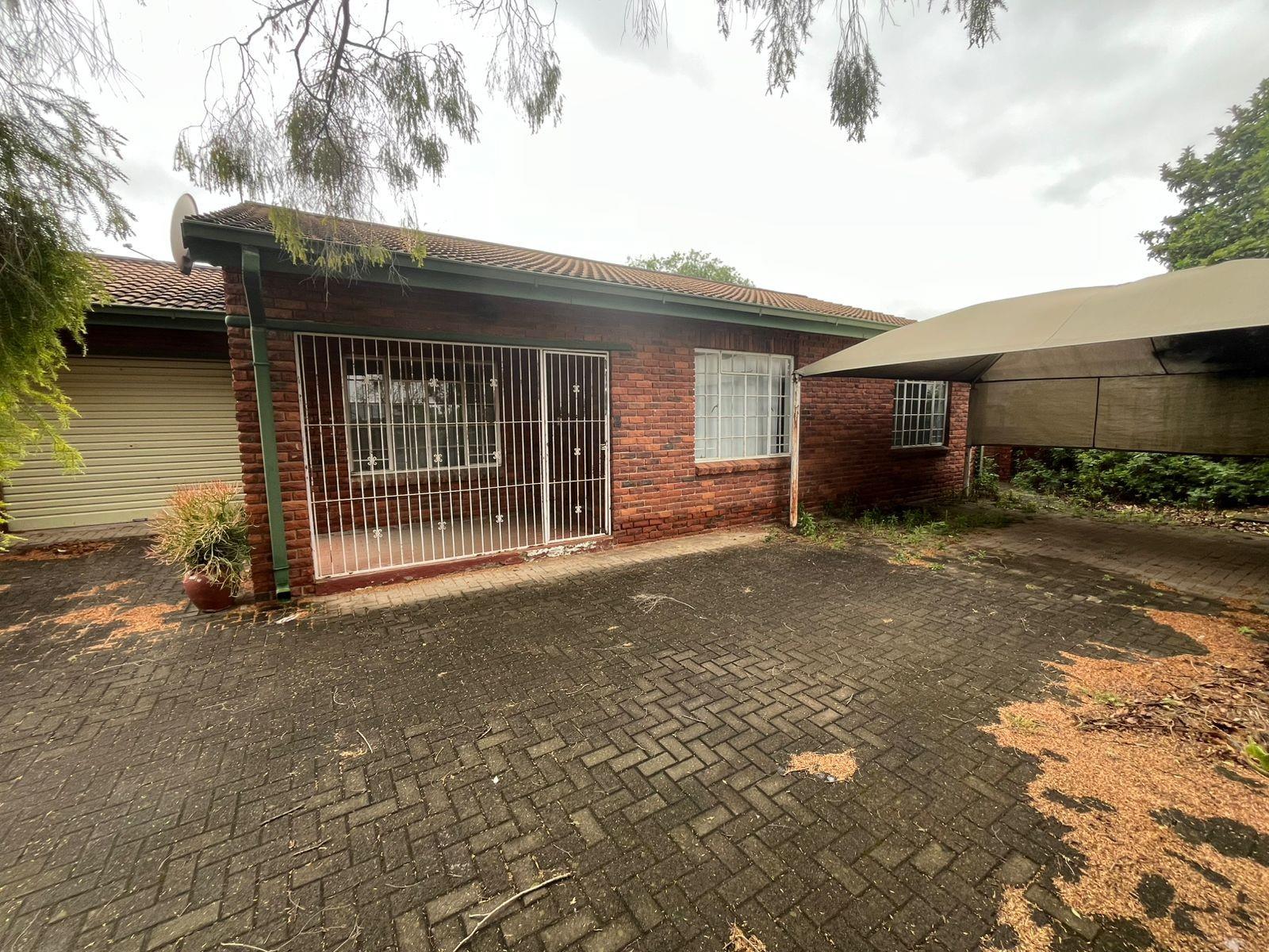 Townhouse For Sale in Newcastle, KwaZulu Natal