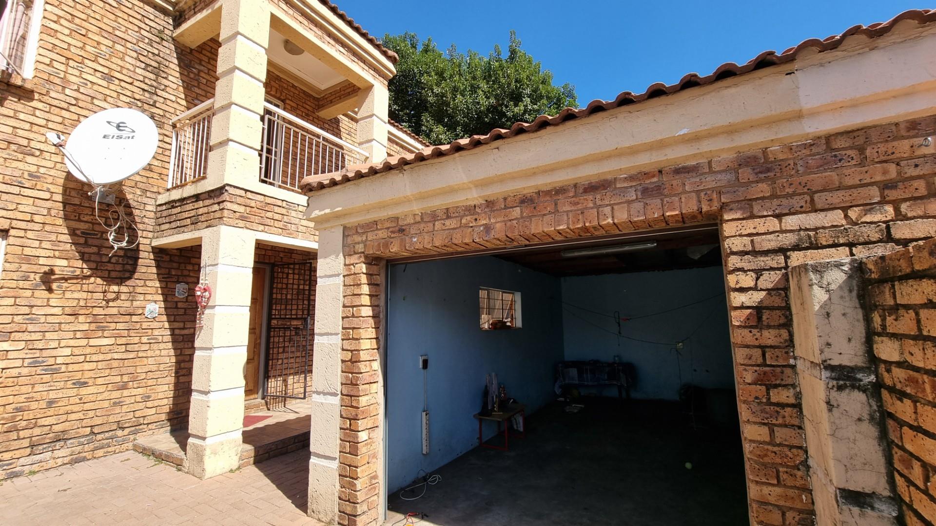 DuplexTo Rent in Claremont, Pretoria