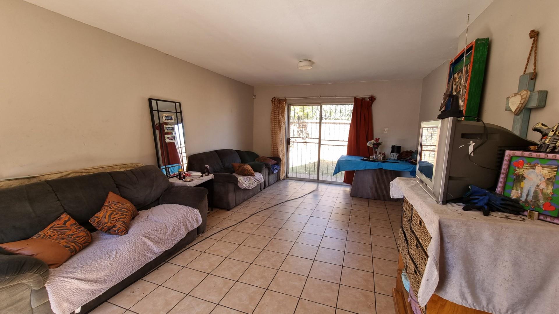 DuplexTo Rent in Claremont, Pretoria