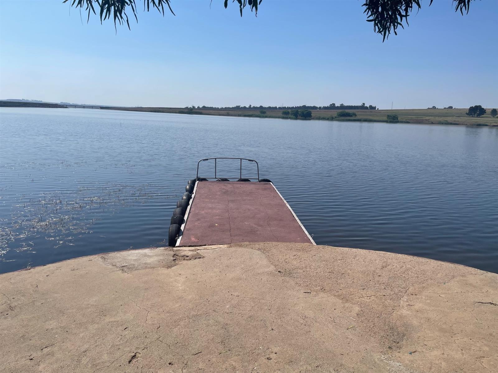 Holiday or Retirement Home in Ruitspruit Dam