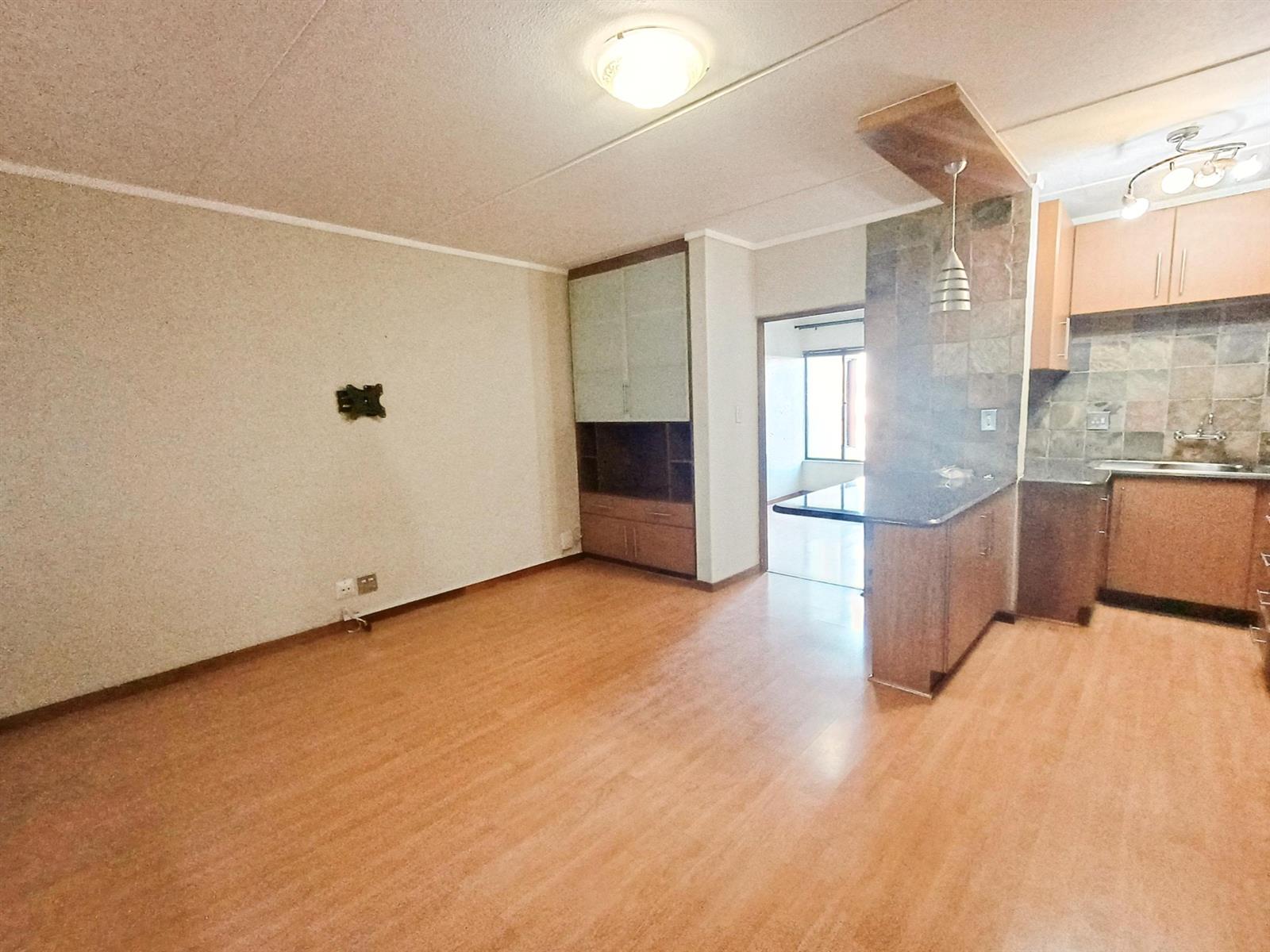 Modern 1 Bedroom Apartment in Morninghill, Bedfordview | Perfect Starter Home or Investment