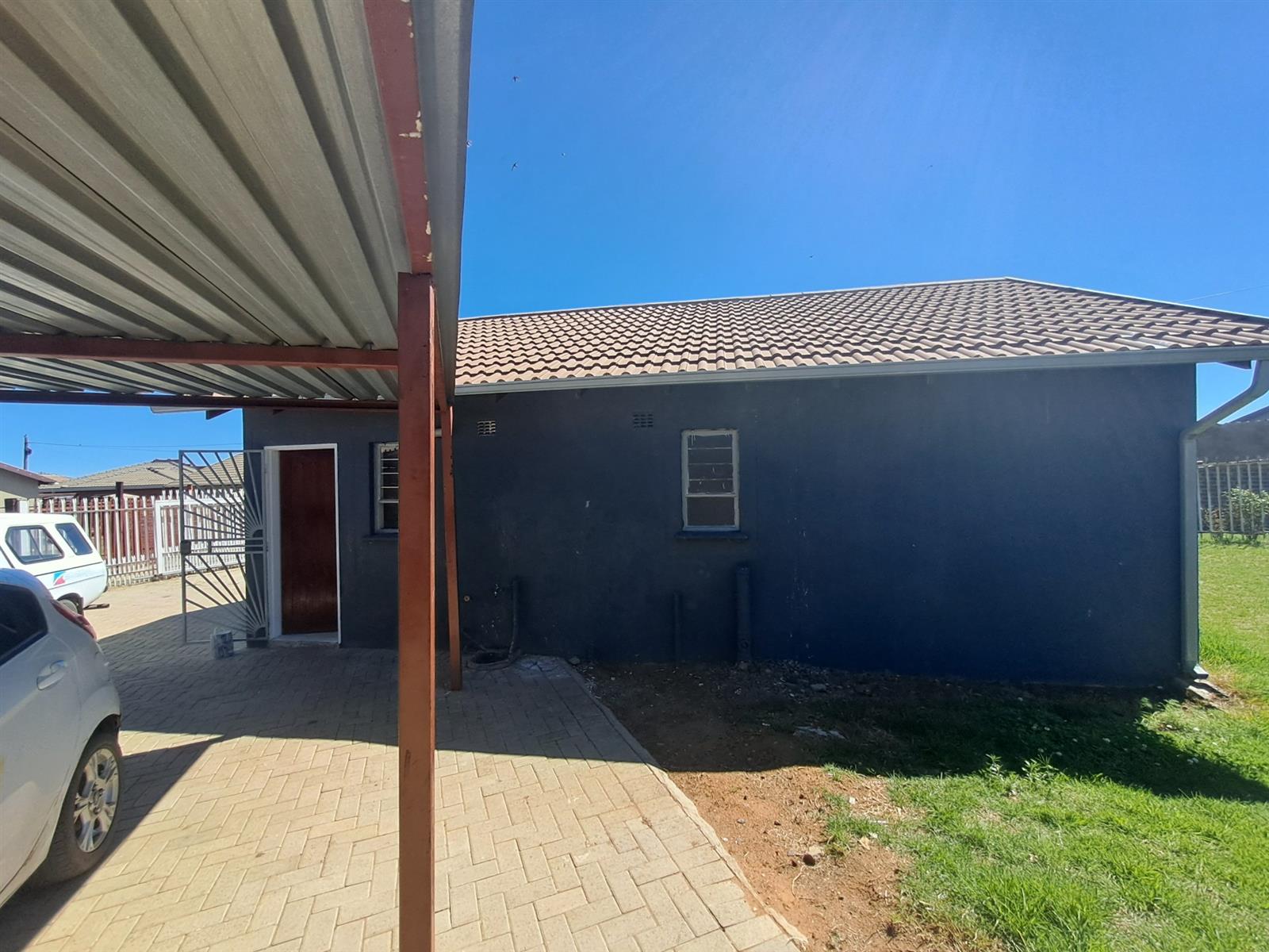 House for sale in Roodepan, Kimberley, 85 m²