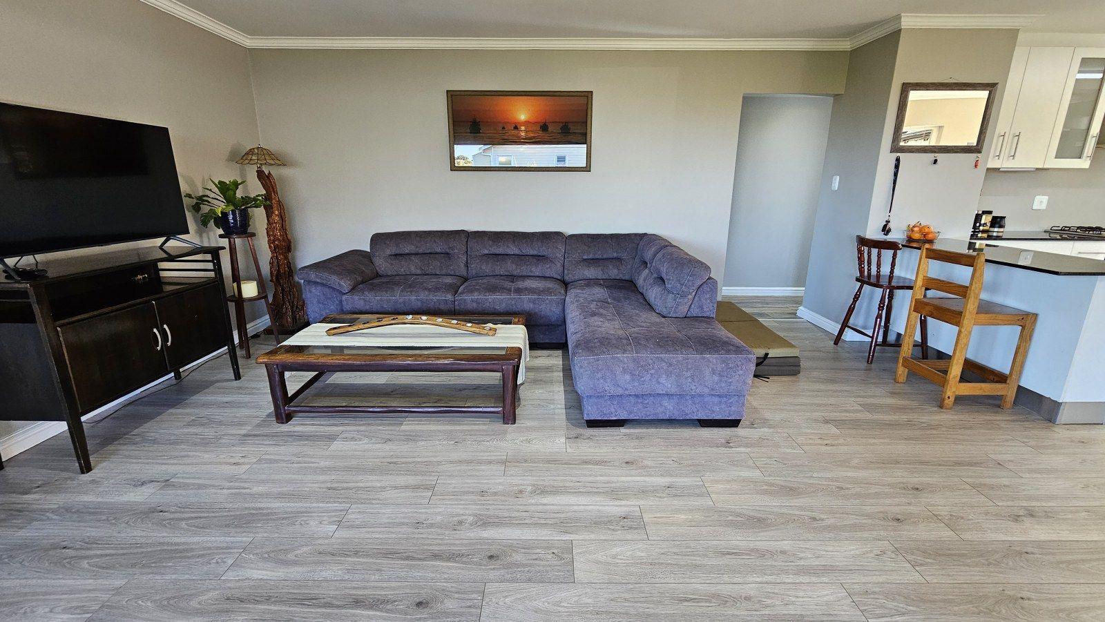 House For Sale in Jeffreys Bay