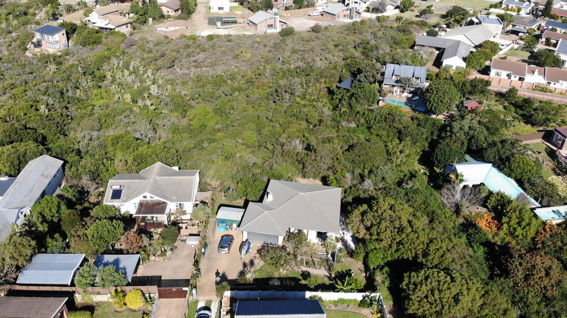 House For Sale in Jeffreys Bay