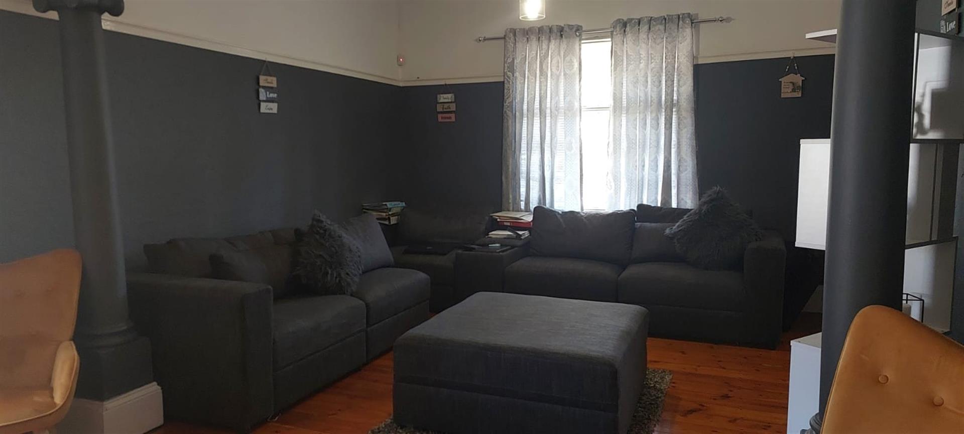 NEWLY RENOVATED!! WOW REDUCED AND PRICED TO GO