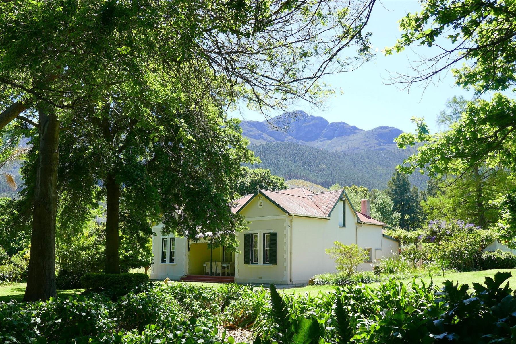 A Heritage Retreat in the Heart of Franschhoek’s Wine Valley