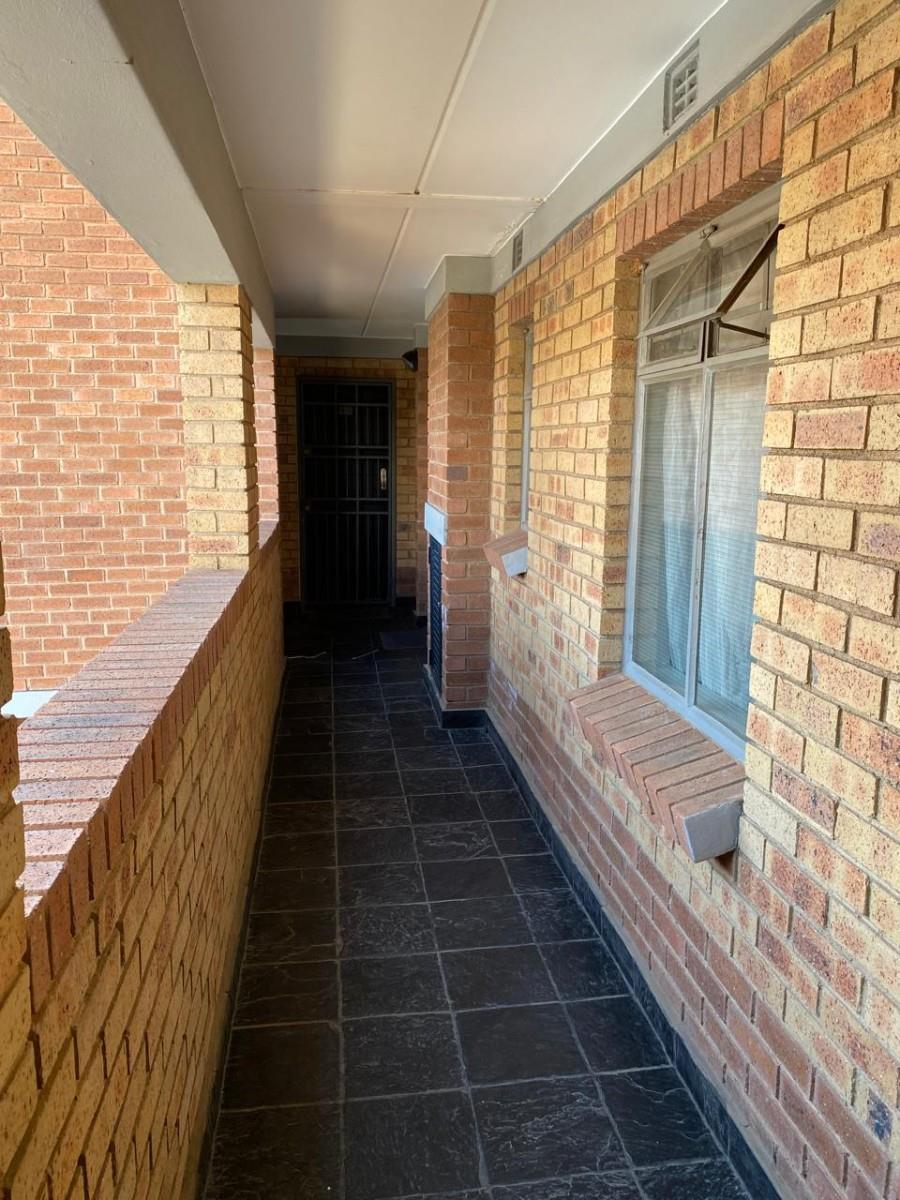 TWO BEDROOM APARTMENT WITH SOLAR BACK-UP