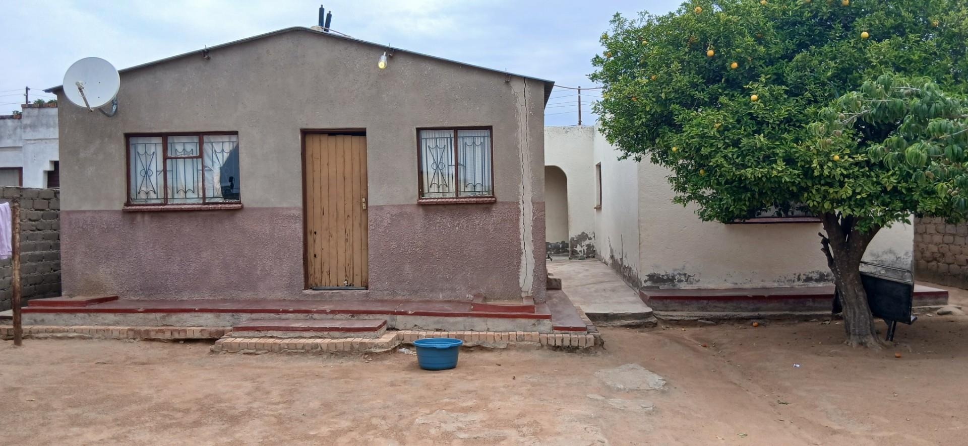 House For Sale in Seshego 9E, Seshego, Polokwane
