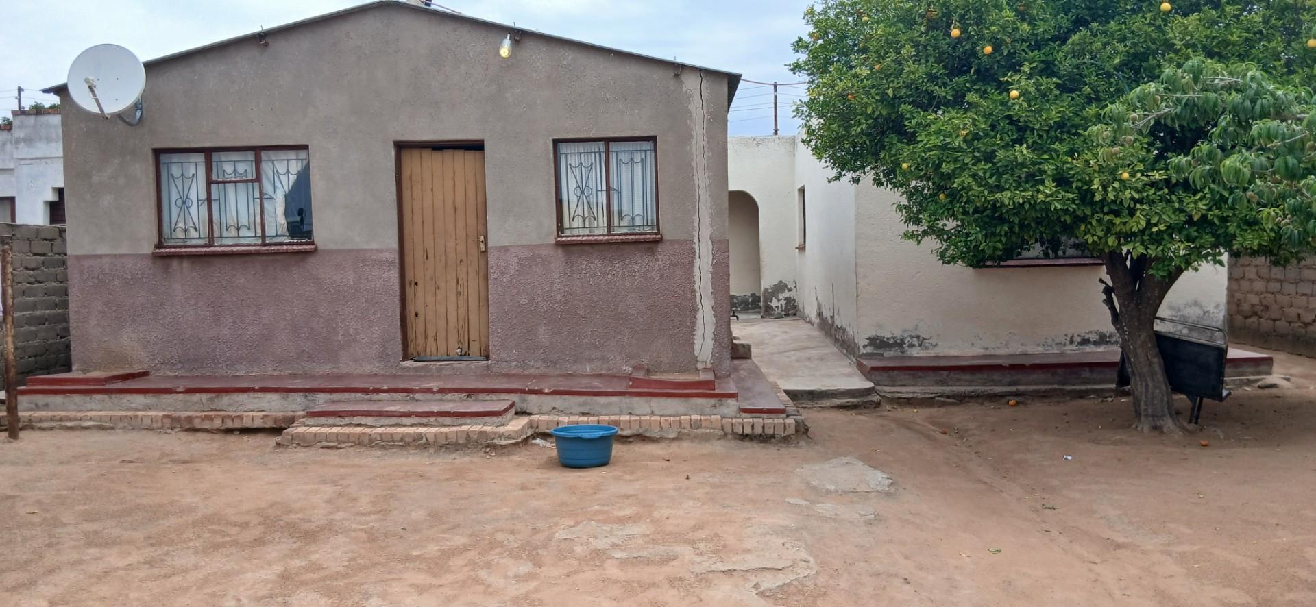 House For Sale in Seshego 9E, Seshego, Polokwane