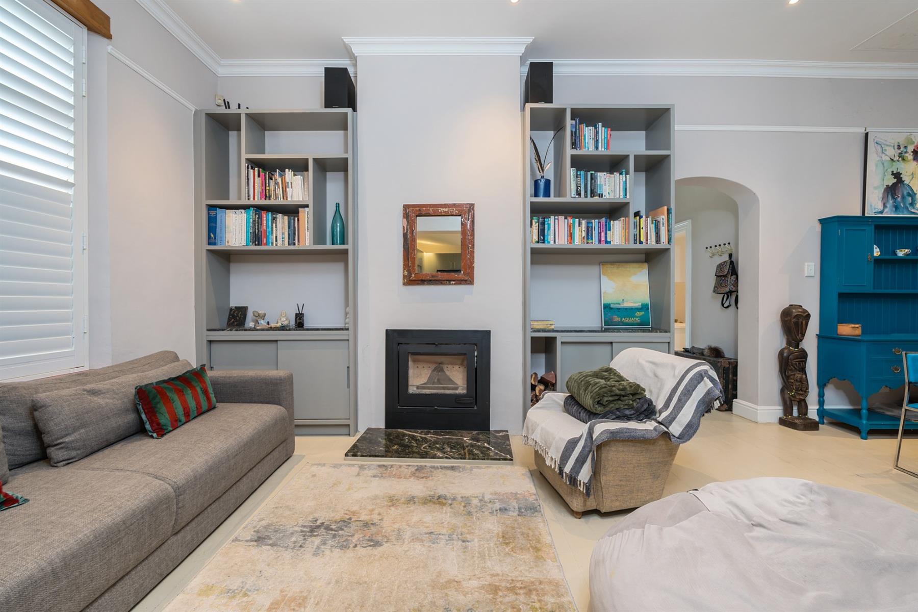 Charming 3-Bedroom Family Home with a Pool in Gardens, Cape Town