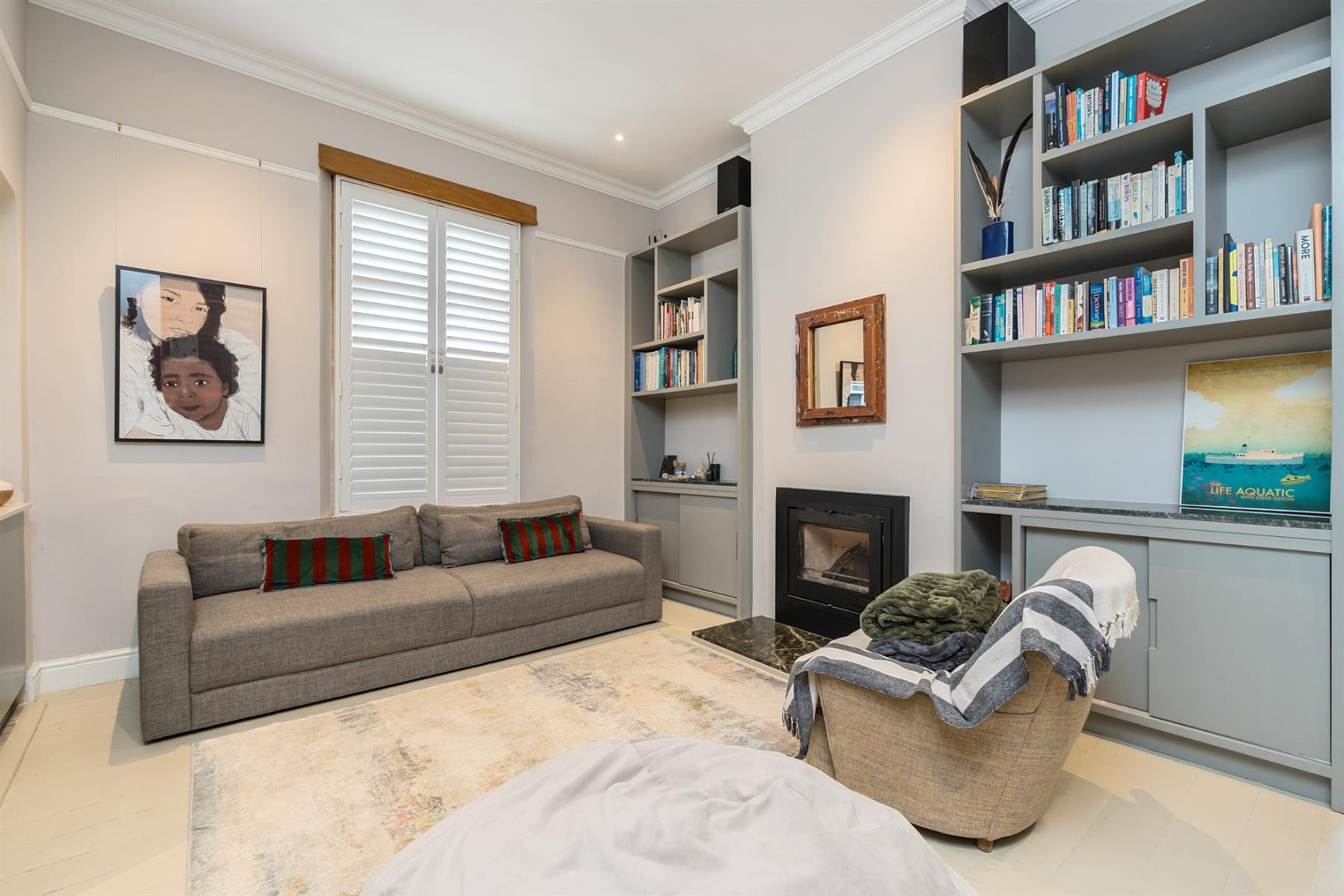 Charming 3-Bedroom Family Home with a Pool in Gardens, Cape Town