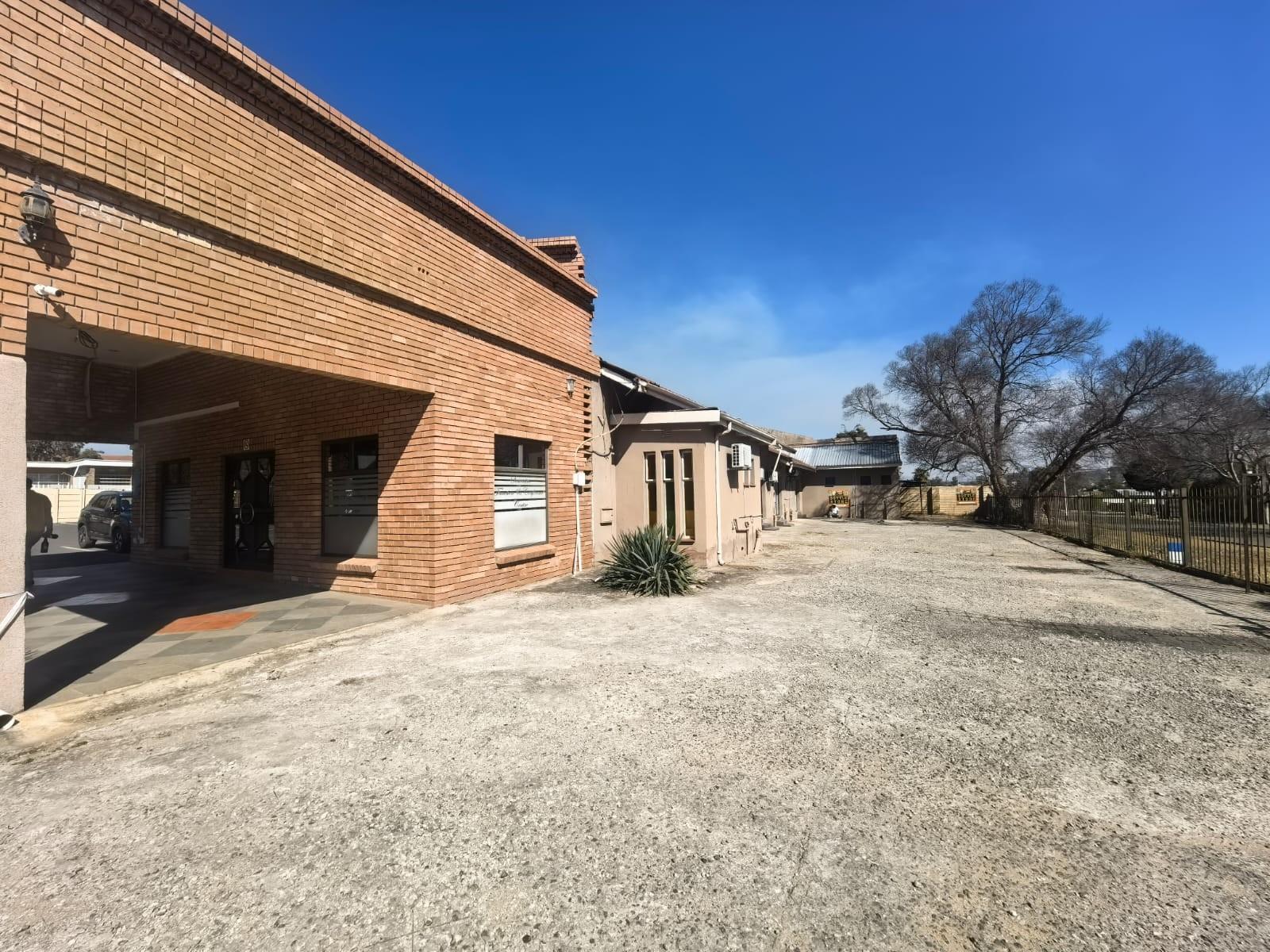 Lodge for sale in Newcastle Central, Newcastle, KwaZulu Natal