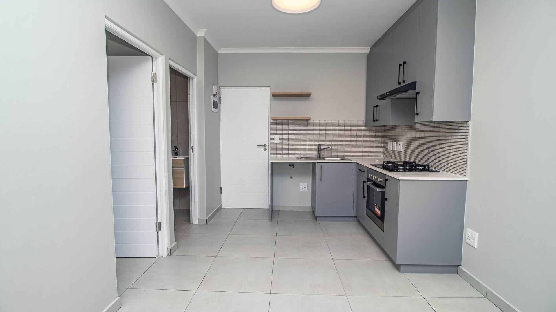 Modern 1-Bedroom Apartment Near Blouberg Beach
