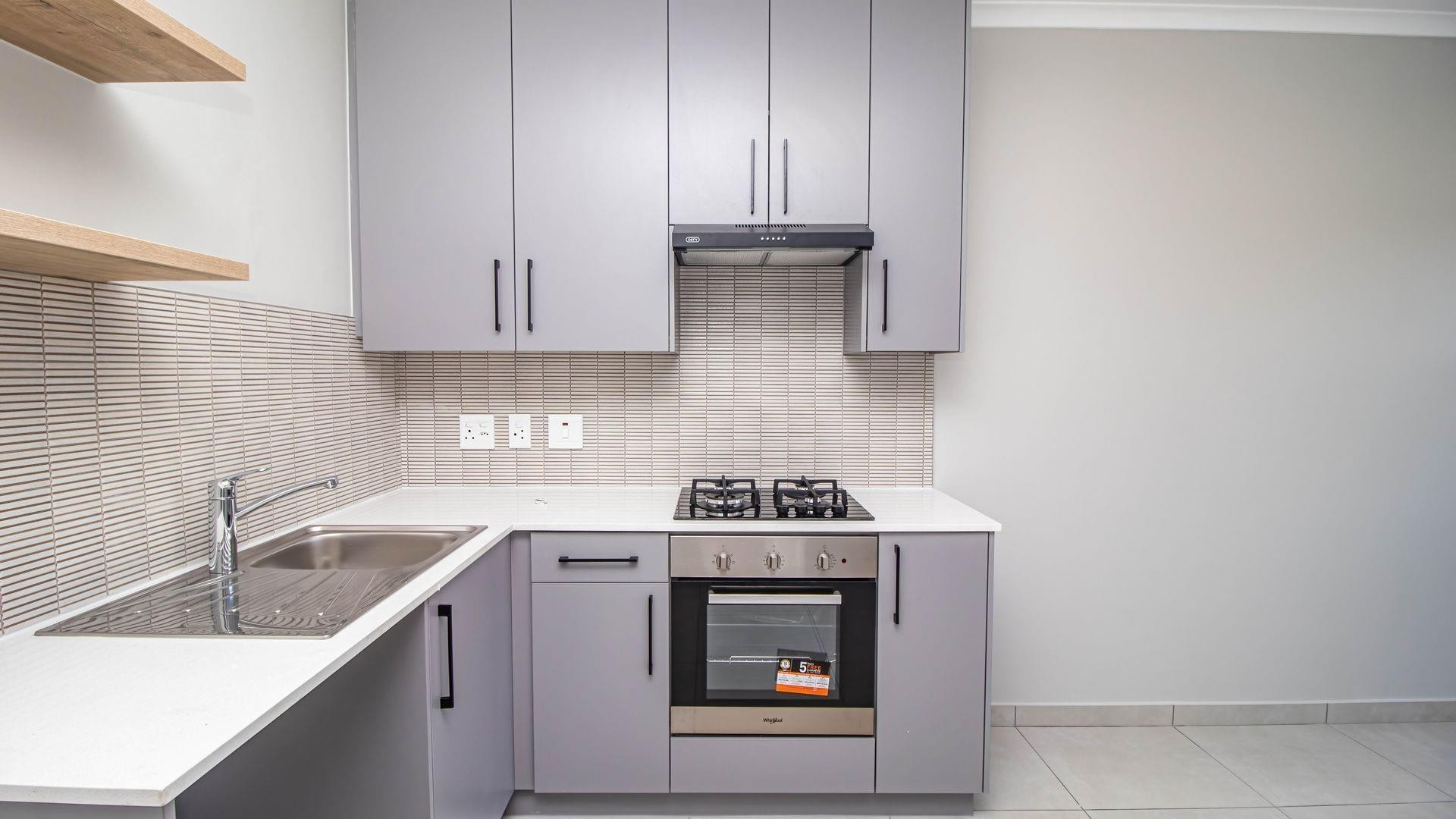 Modern 1-Bedroom Apartment Near Blouberg Beach