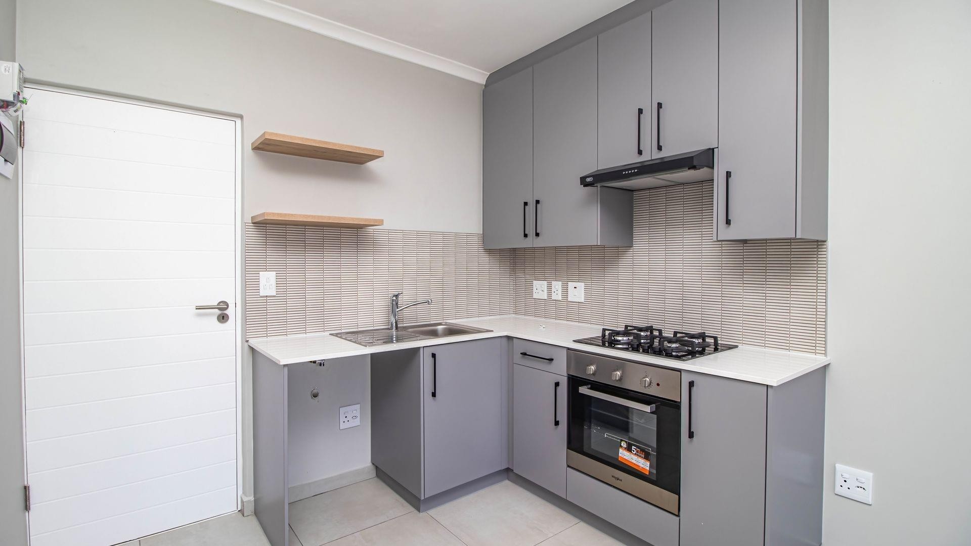 Modern 1-Bedroom Apartment Near Blouberg Beach