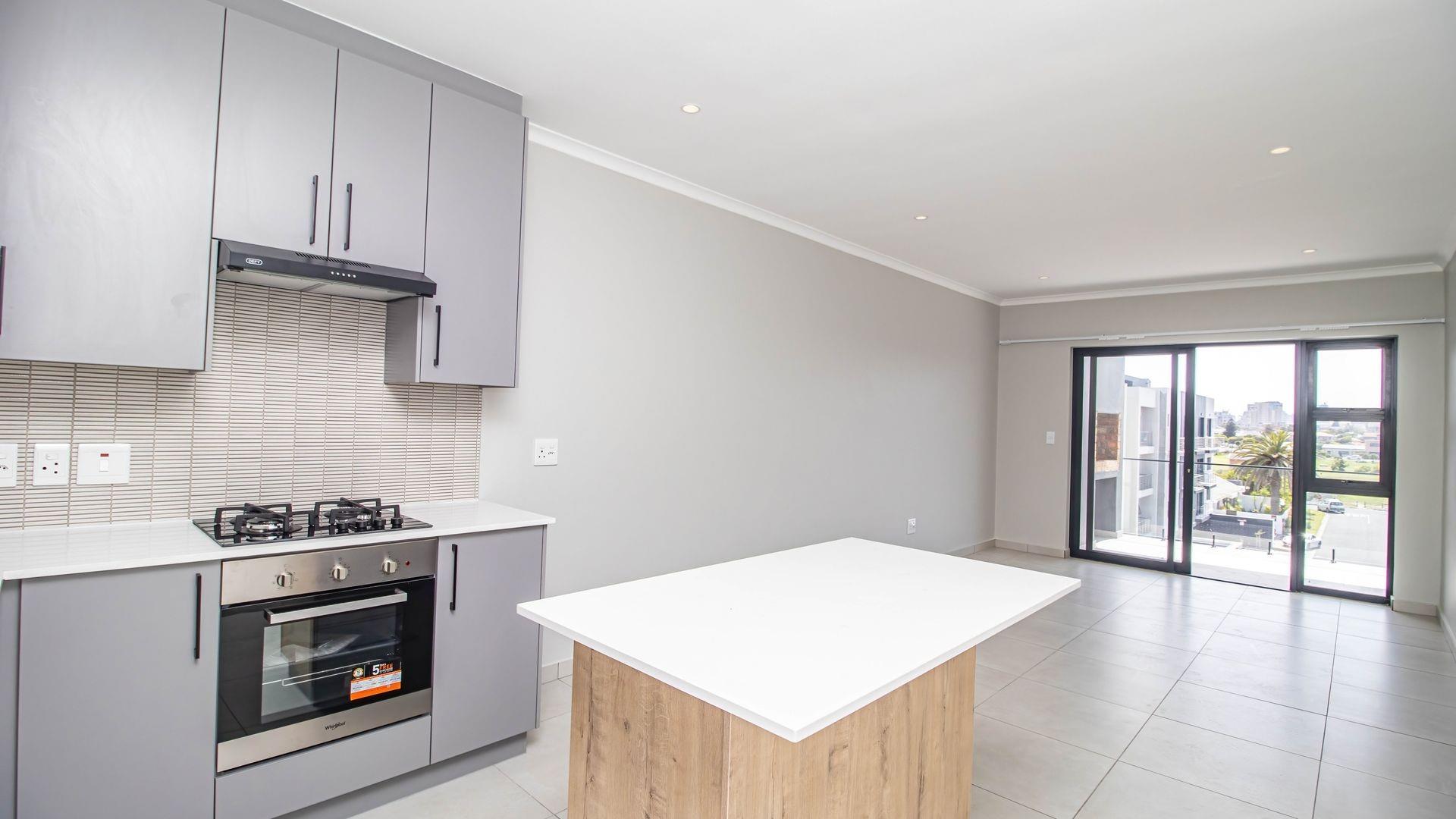 Modern 2-Bedroom Apartment with Ensuite - Close to Blouberg Beac