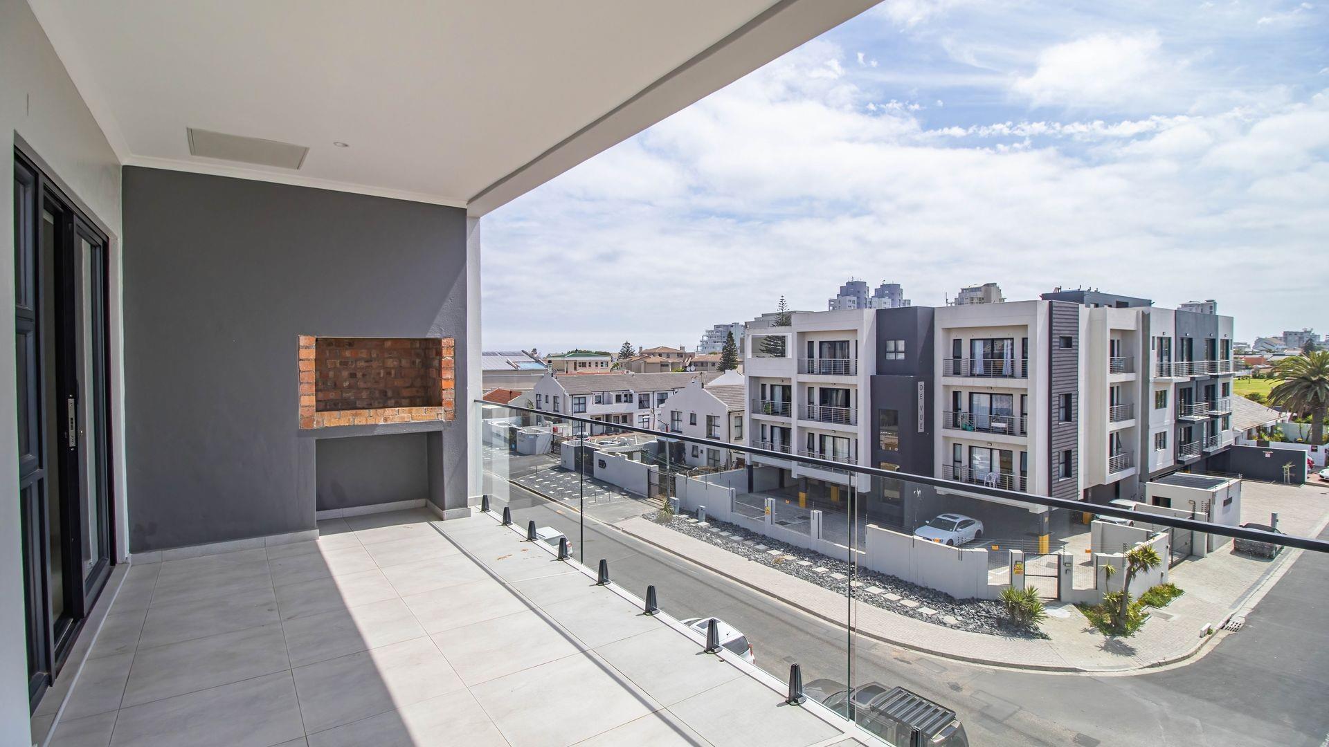 Modern 2-Bedroom Apartment with Ensuite - Close to Blouberg Beac