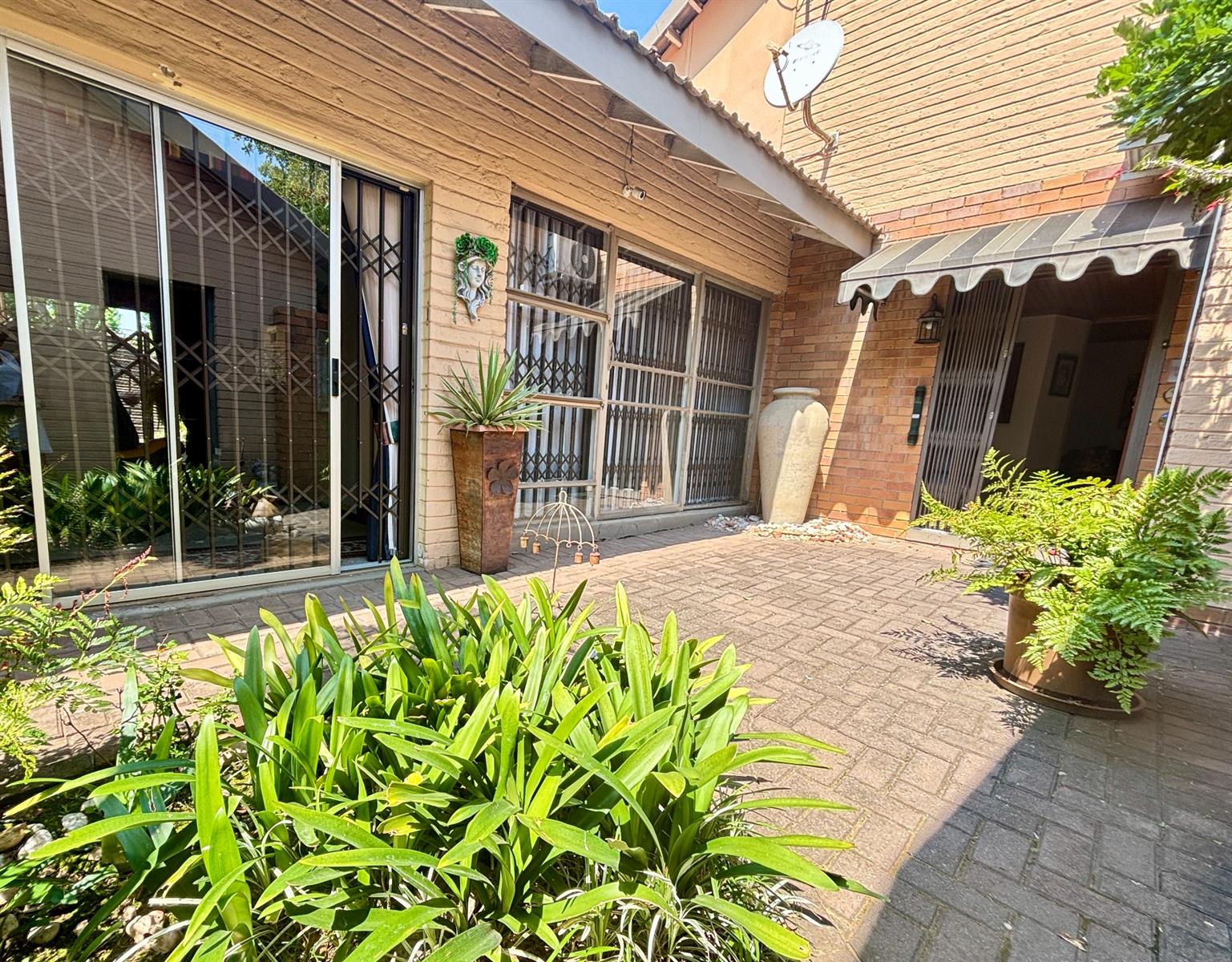 Stunning family home for sale!