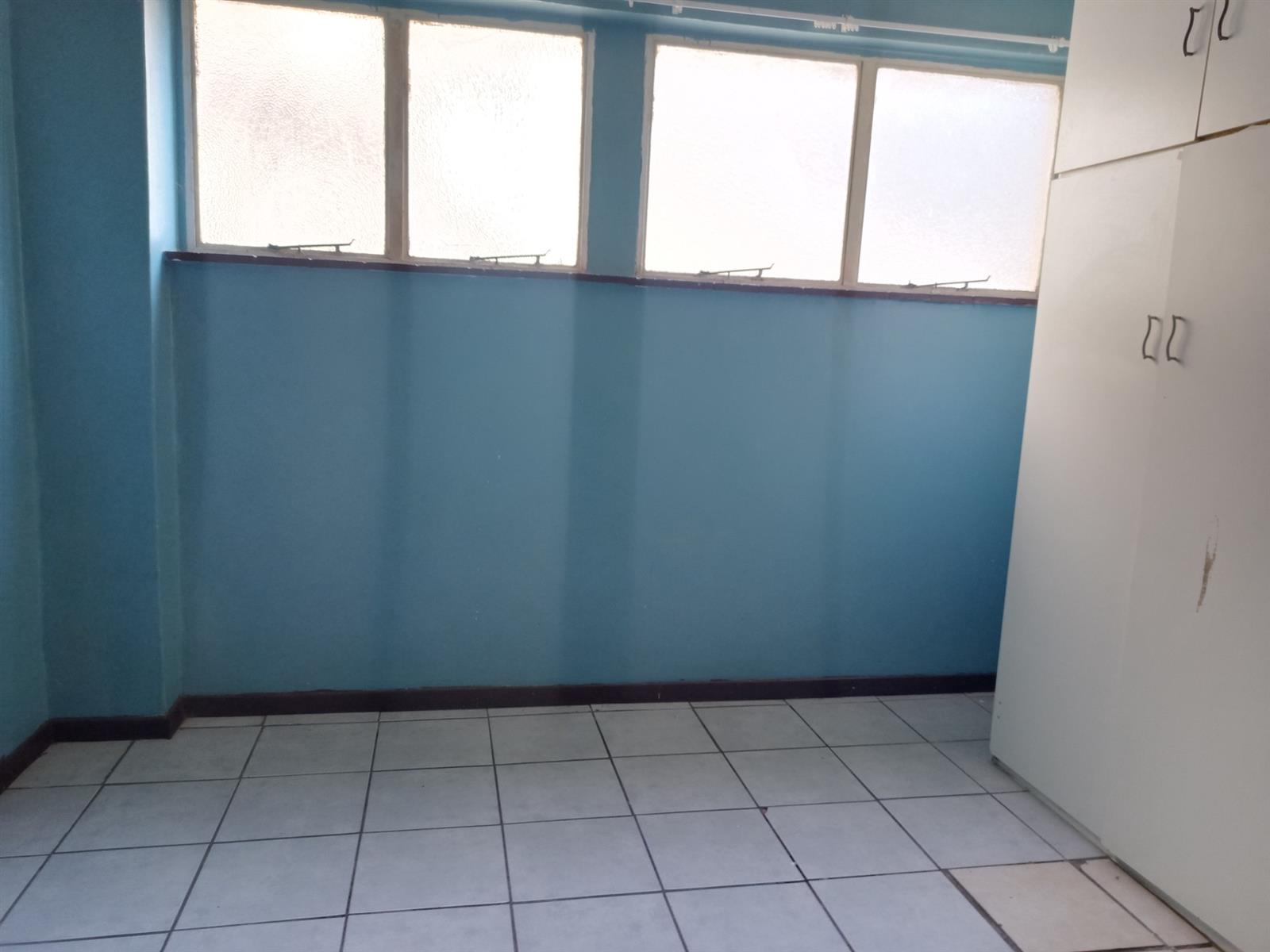 Apartment for sale in Pietermaritzburg Central, Pietermaritzburg, KwaZulu Natal, 54 Unit 54 Idube House (3rd floor), Dube House, 161 Loop street, Pietermaritzburg Central, Pietermaritzburg, KwaZulu Natal, 51 m²