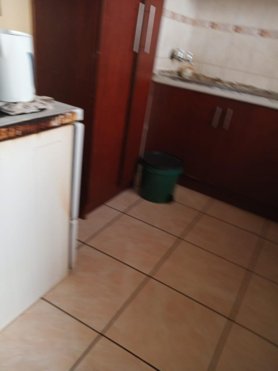 Apartment For Sale in Sunnyside, Pretoria