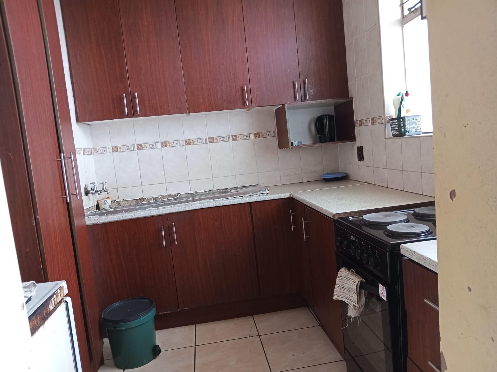 Apartment For Sale in Sunnyside, Pretoria