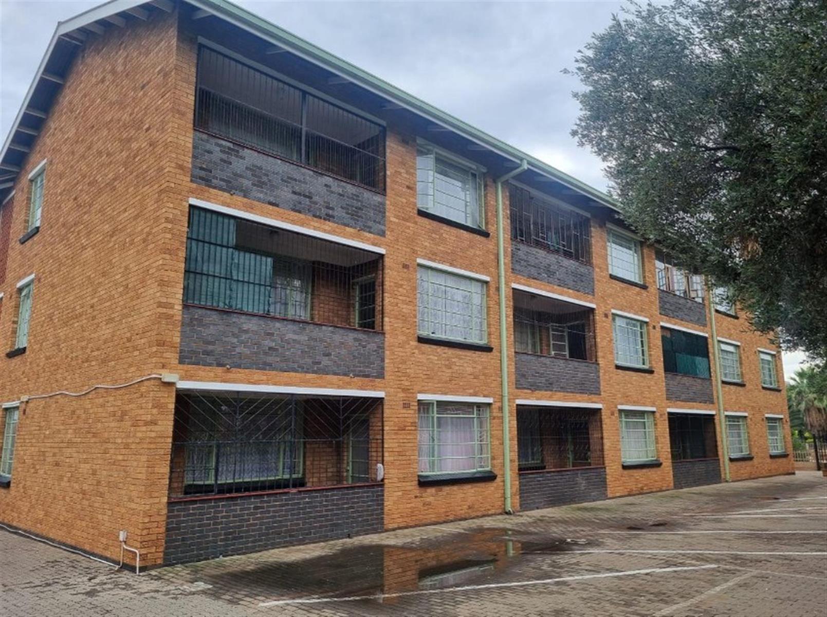 Apartment Block for sale in Albertynshof, Kimberley