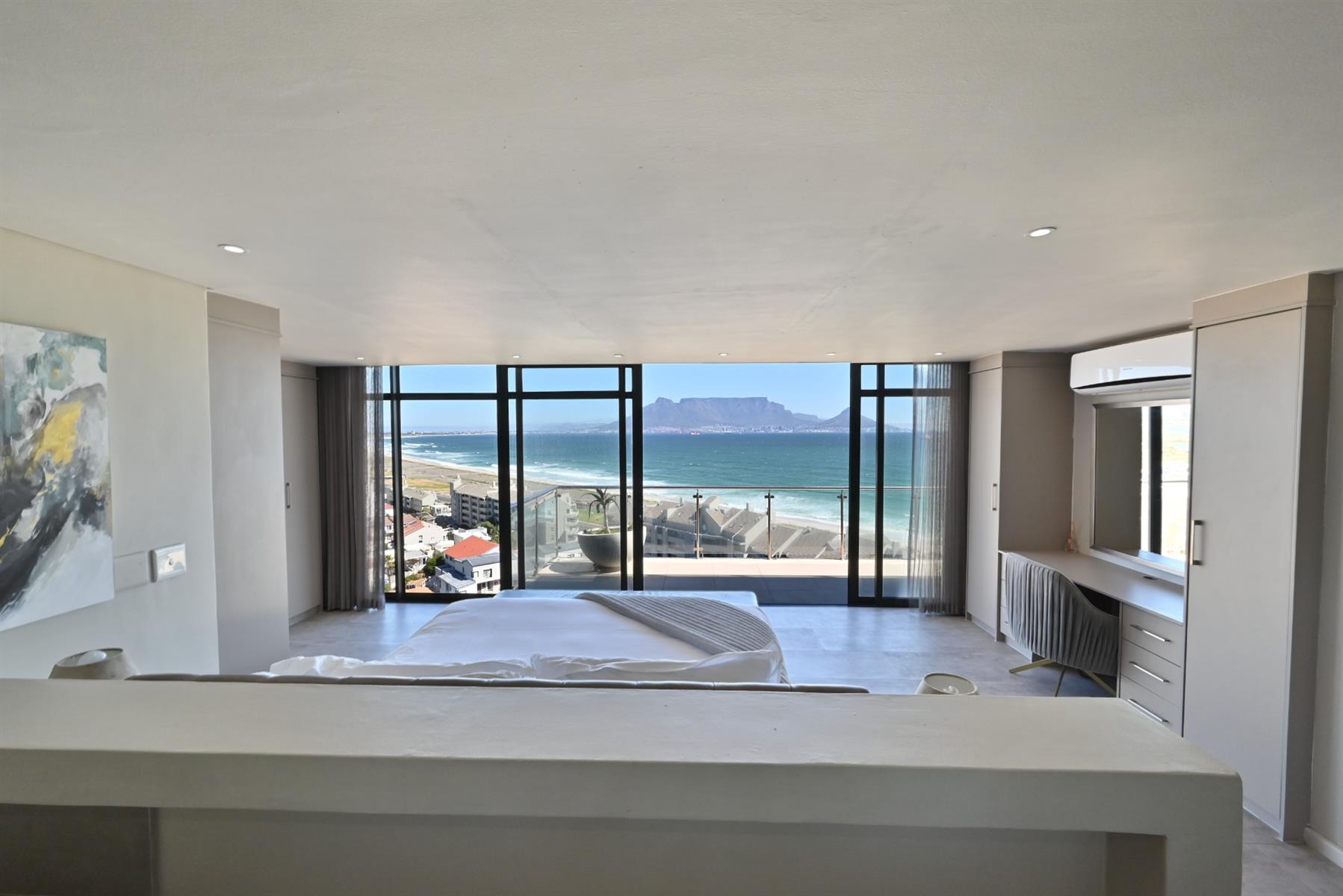Penthouse For Sale in Beachfront, Table View, Blouberg