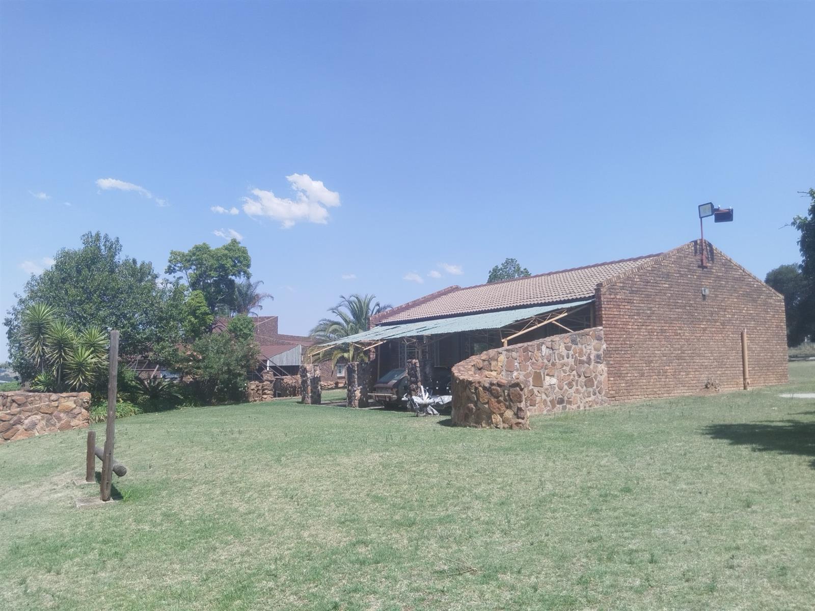 Farm For Sale in Hoeveld Park, Witbank